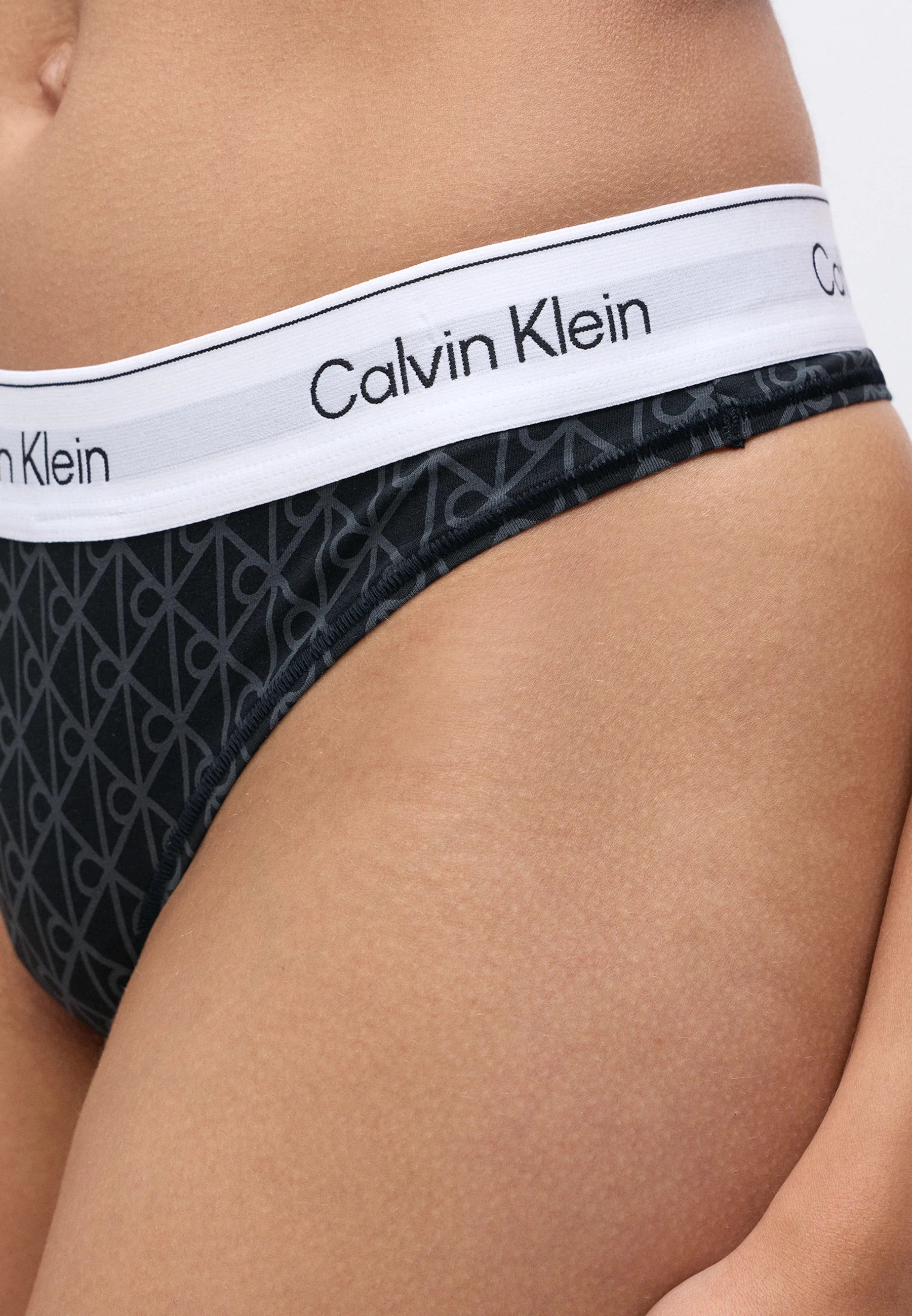 Calvin Klein Icon Thong – Black, Ashford Gray