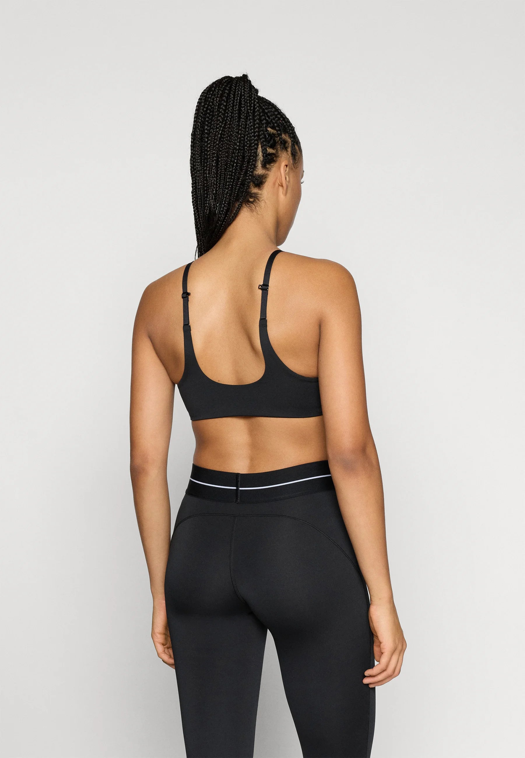 Podprsenka Adidas Performance Optime Essentials Workout Light Support – černá