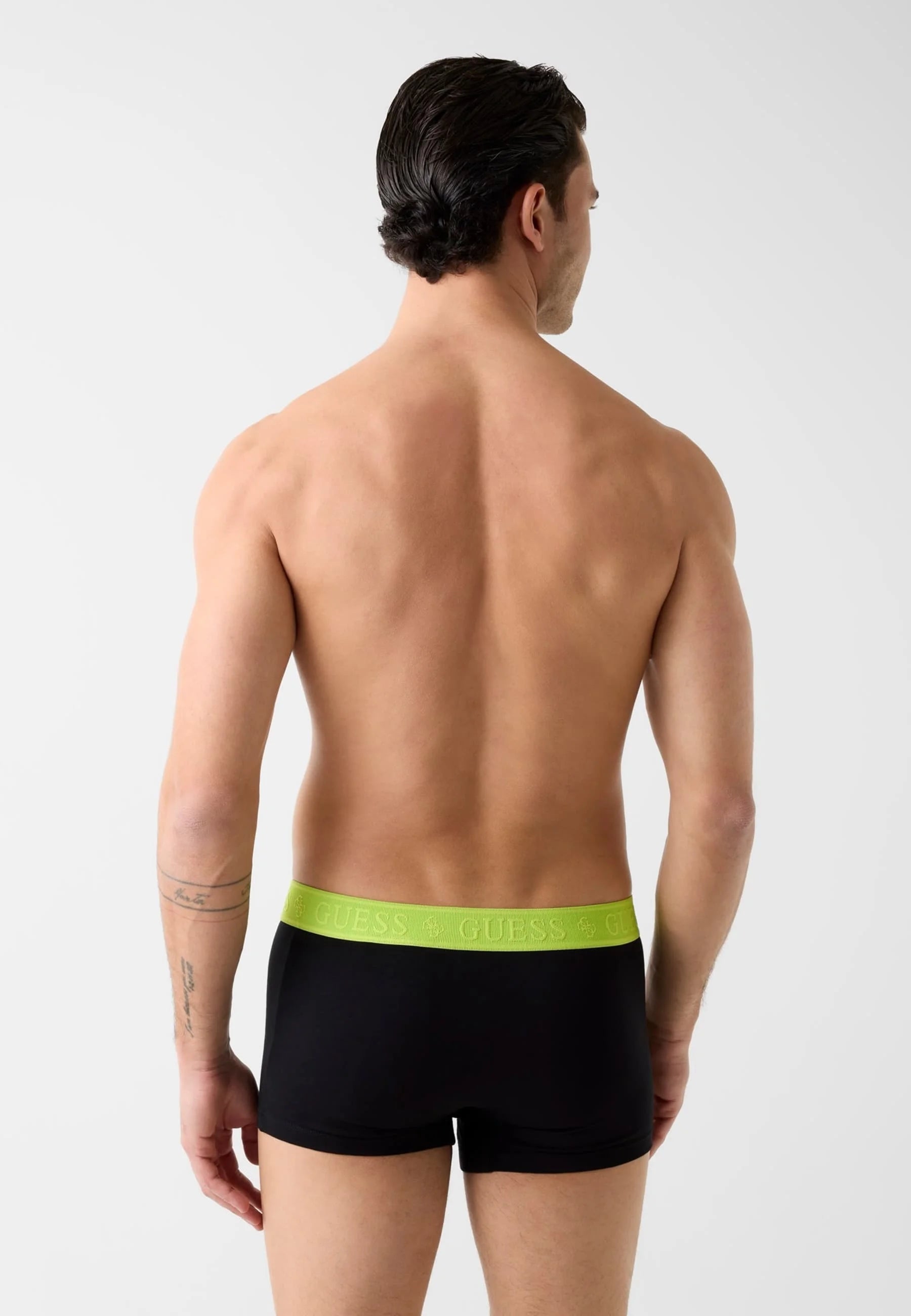 Guess 3er-Pack Unterhosen – mehrfarbige grüne Basis