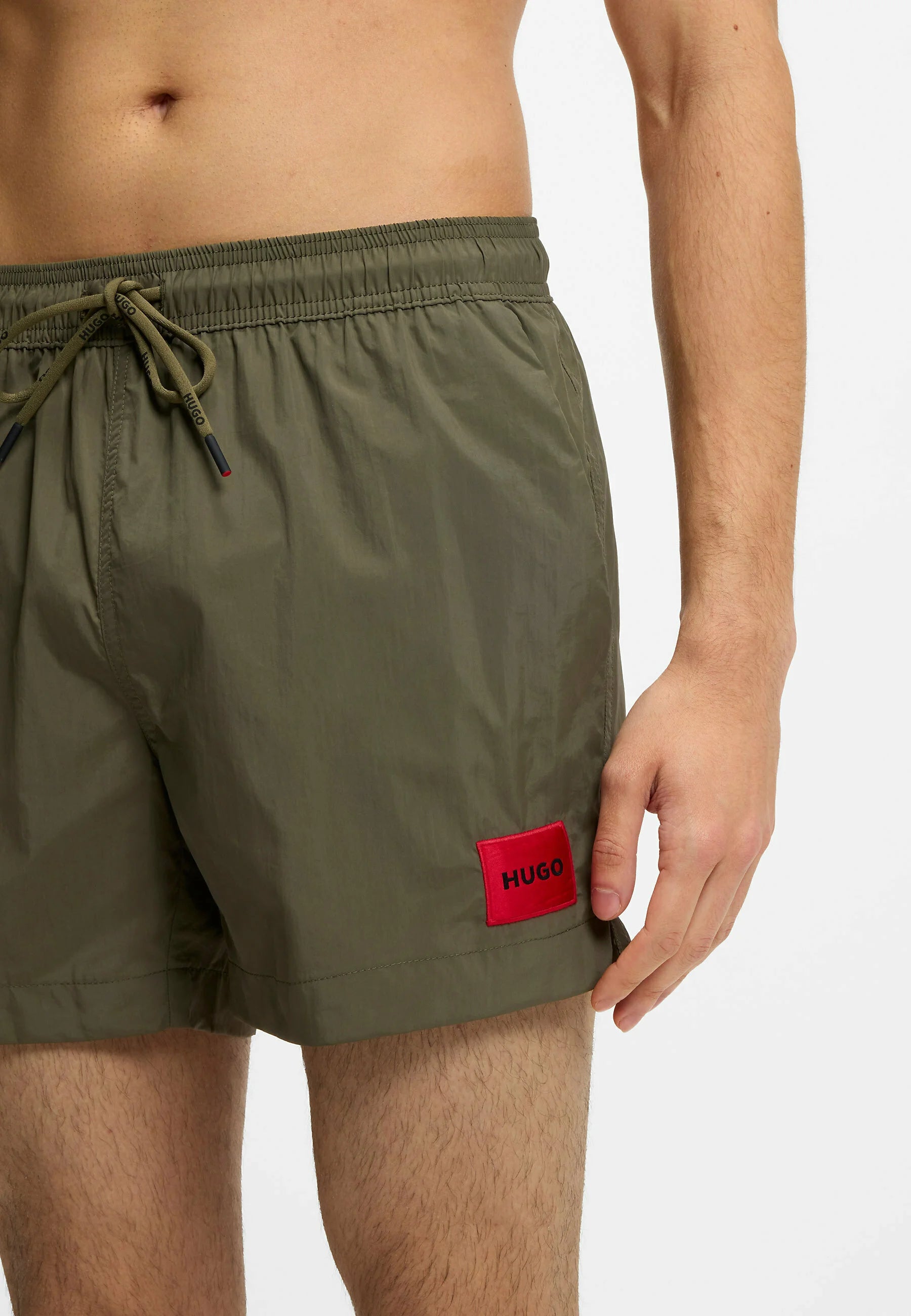 Short de bain HUGO Dominica – Vert foncé Five