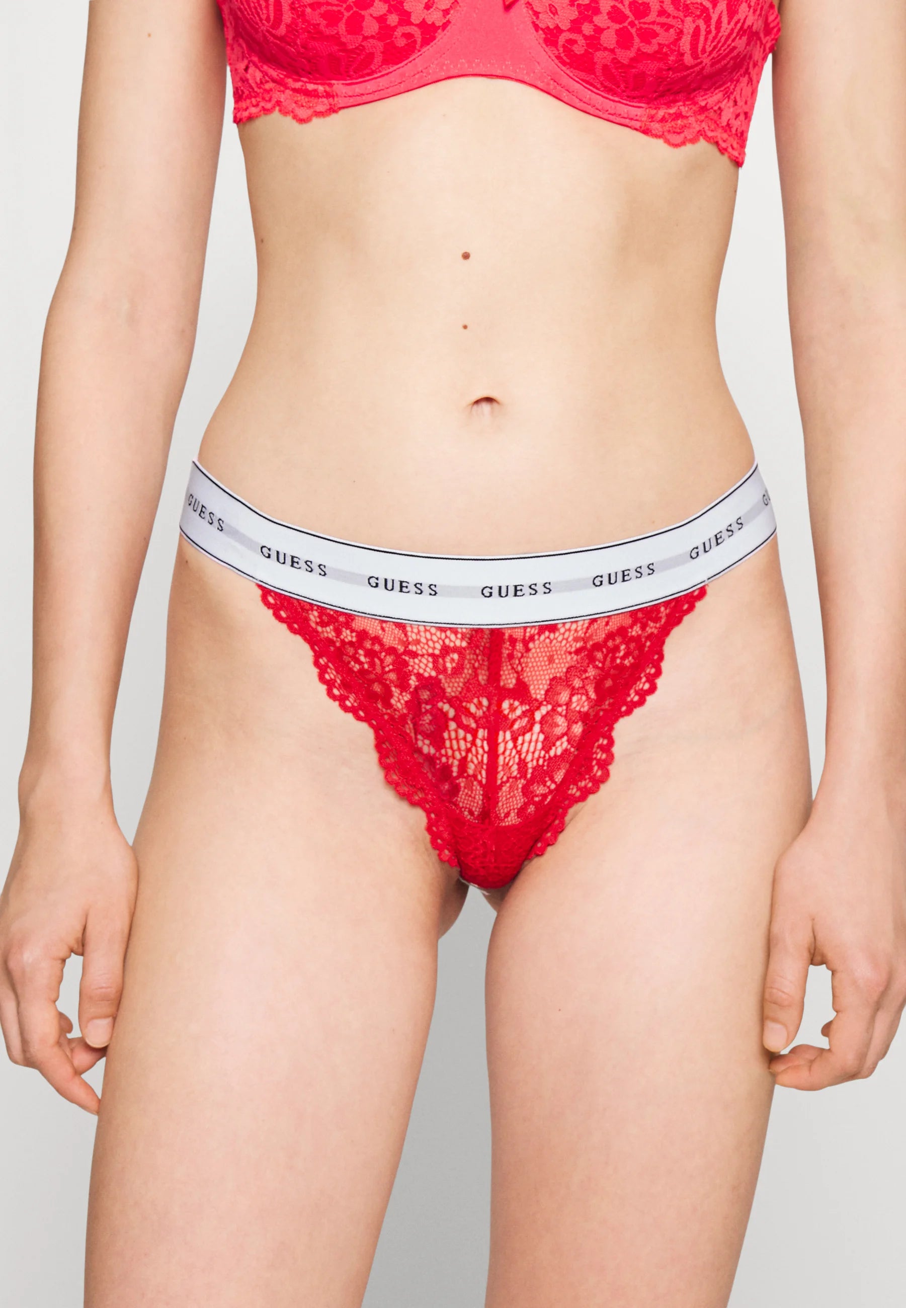 Slip Guess Belle in pizzo – Planet Red