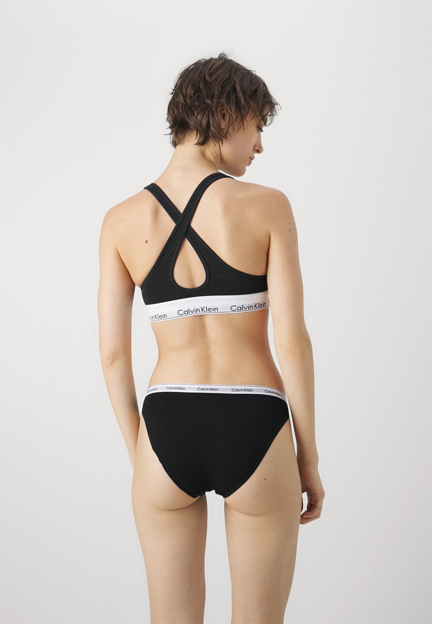 Calvin Klein Icon Logo Briefs – 5 Pack, Black