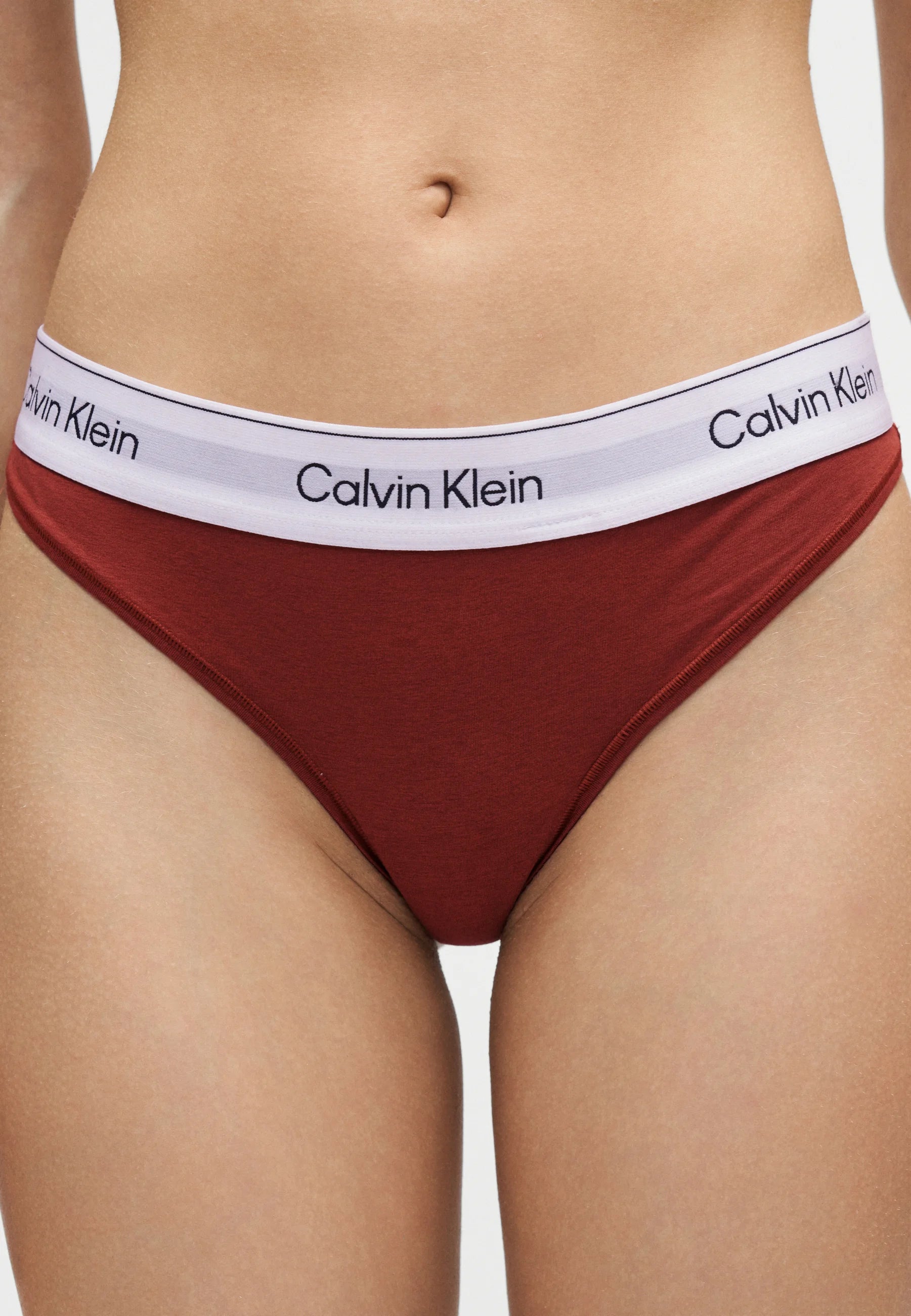 Lot de 2 tongs Calvin Klein – Noir, huile de piment