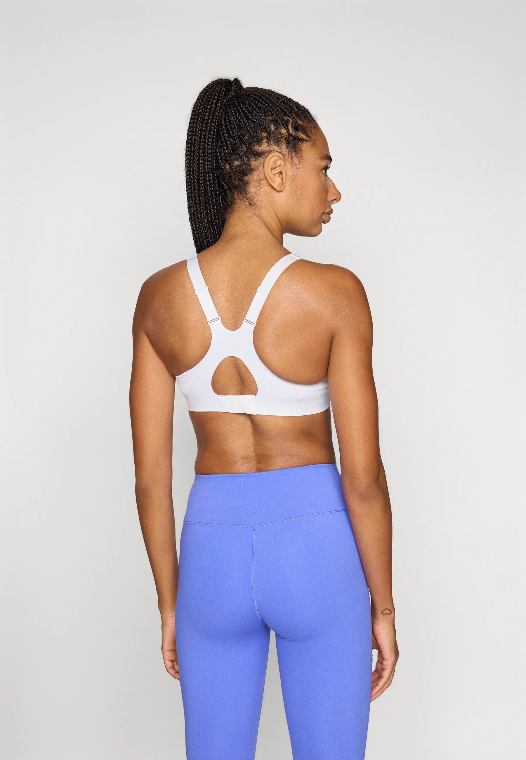 Sportovní podprsenka Nike Rival High Support – bílá