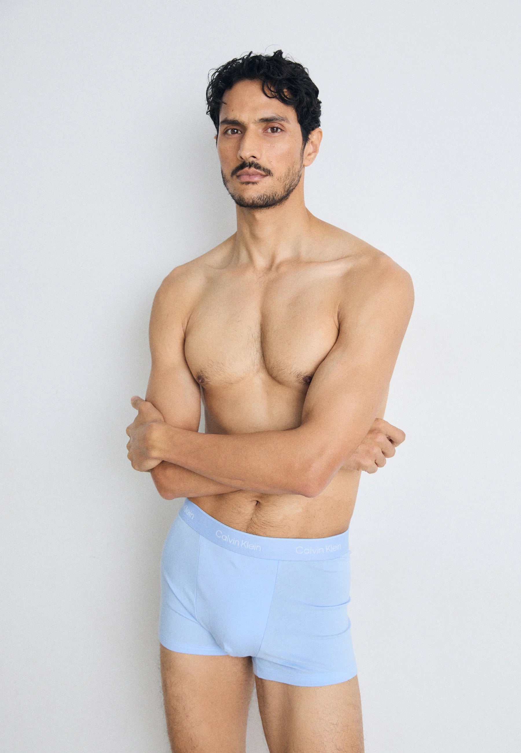 Calvin Klein Icon Cotton Stretch Relaxed Fit Trunks - Lot de 3 - Noir, Glacier, Blue Bell