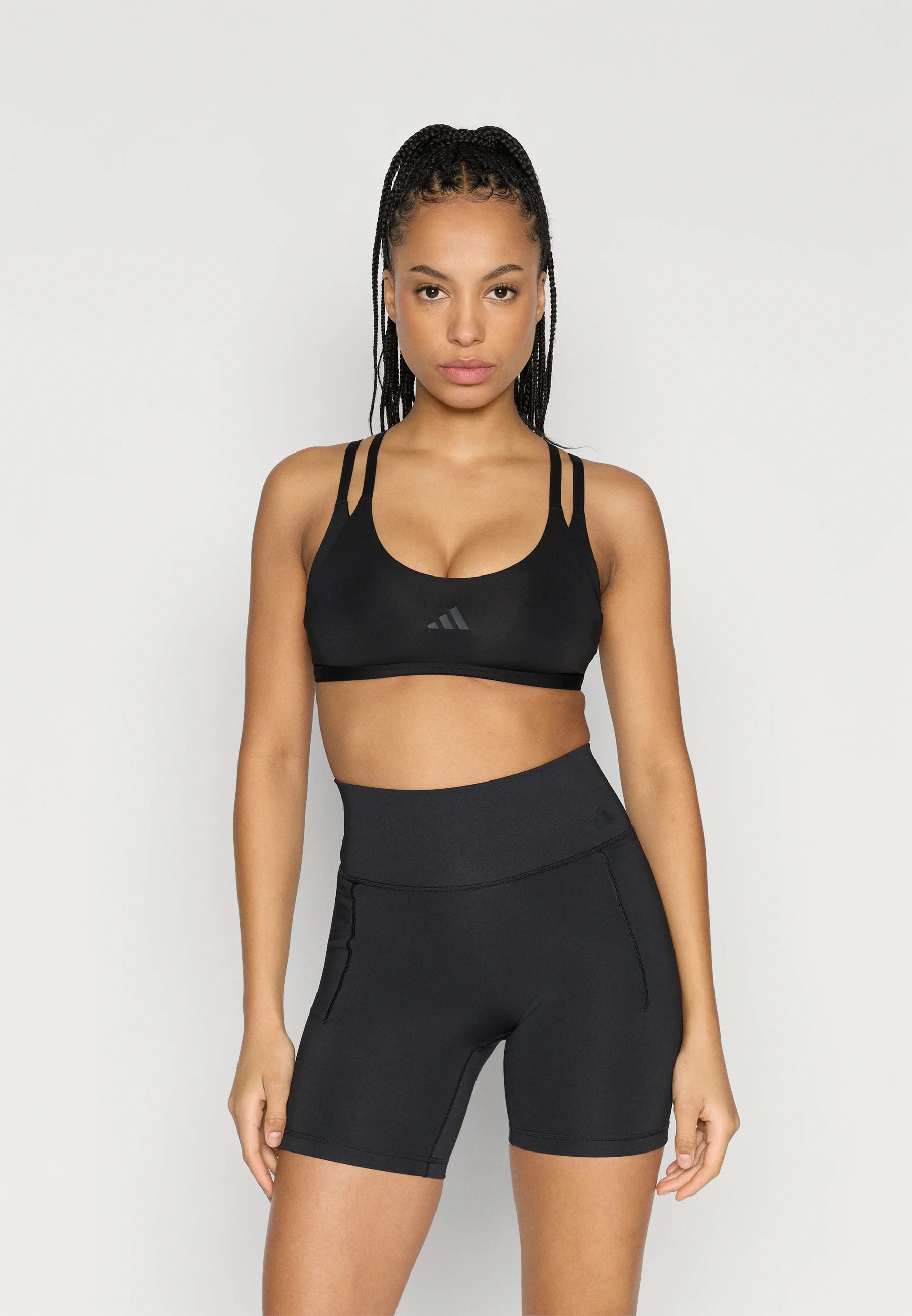 Podprsenka Adidas Performance Optime Workout Strappy Light Support – černá