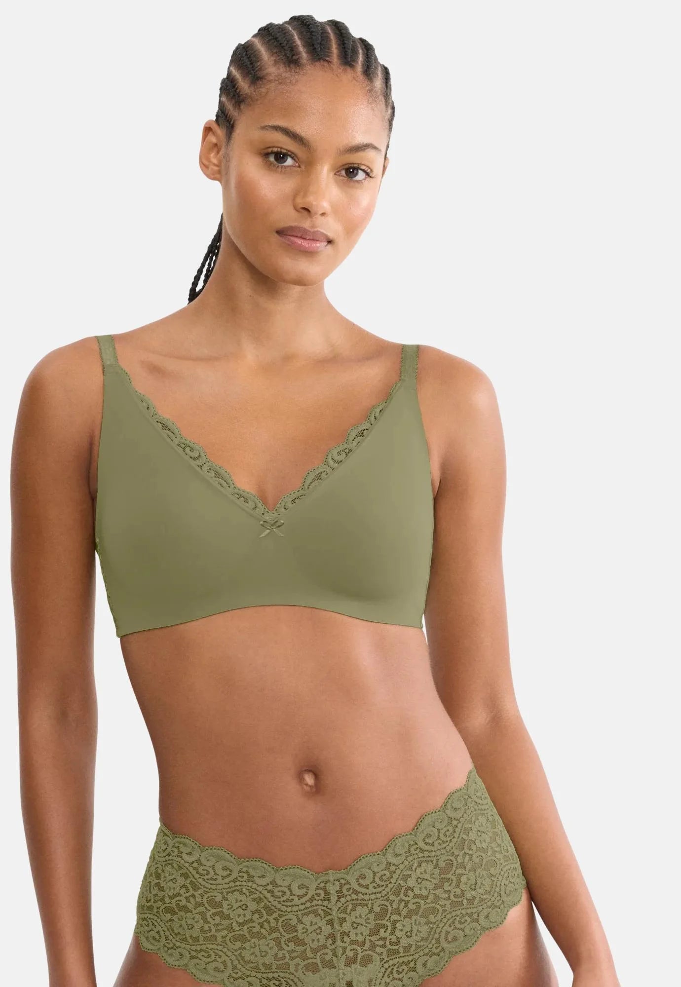 Triumph Amourette N01 T-Shirt Bra – Olive, Doré