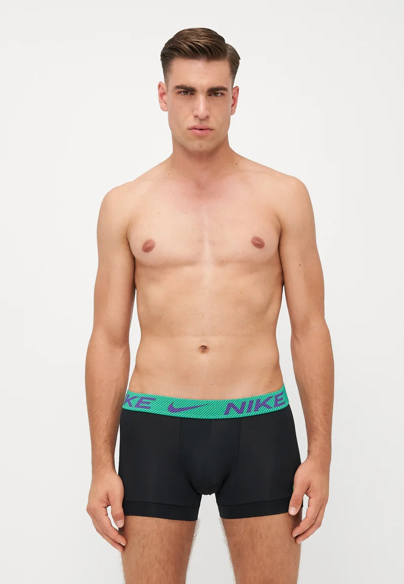Confezione da 3 bauli intimi Nike: nero, verde shock, viola selvaggio