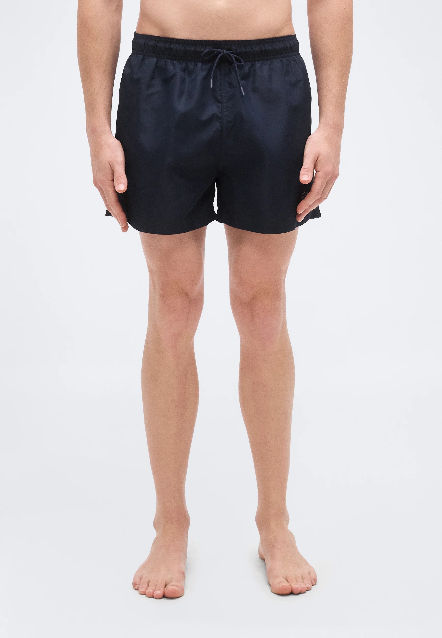 Emporio Armani EA7 Water Sports Graphic Vertical Monogram Short de bain – Bleu, Argenté