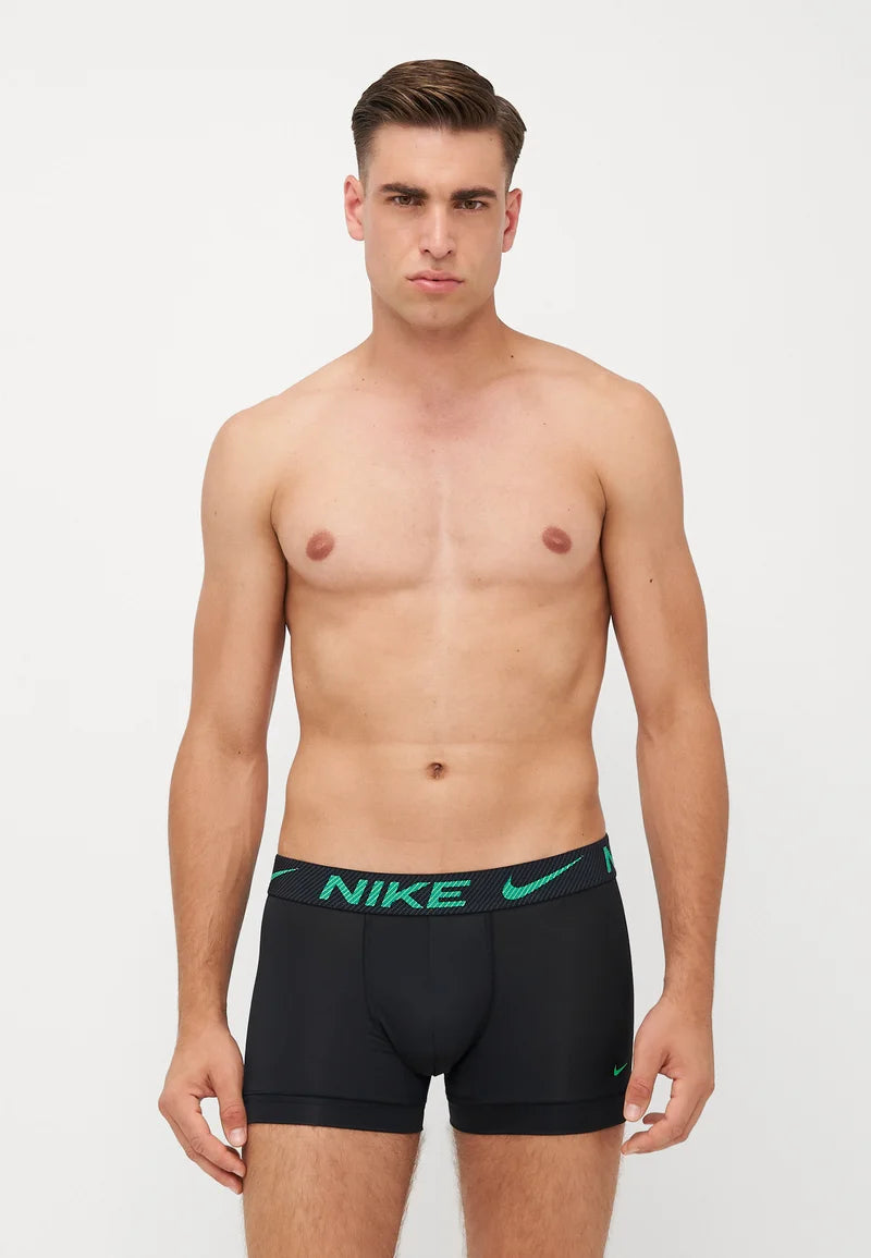 Confezione da 3 bauli intimi Nike: nero, verde shock, viola selvaggio