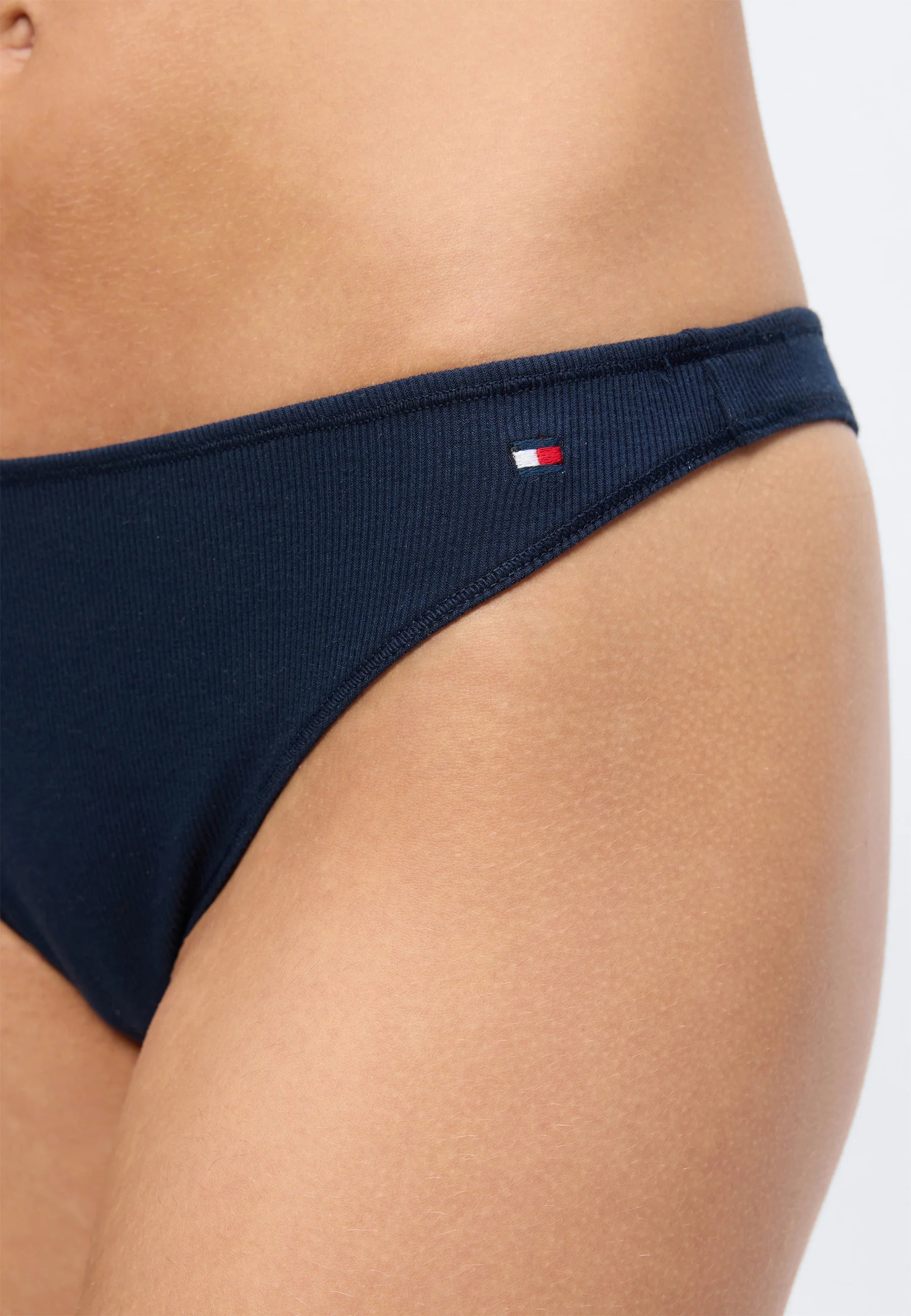 Tommy Hilfiger Flag Dipped 3-Pack – Rouge feu, blanc, bleu marine