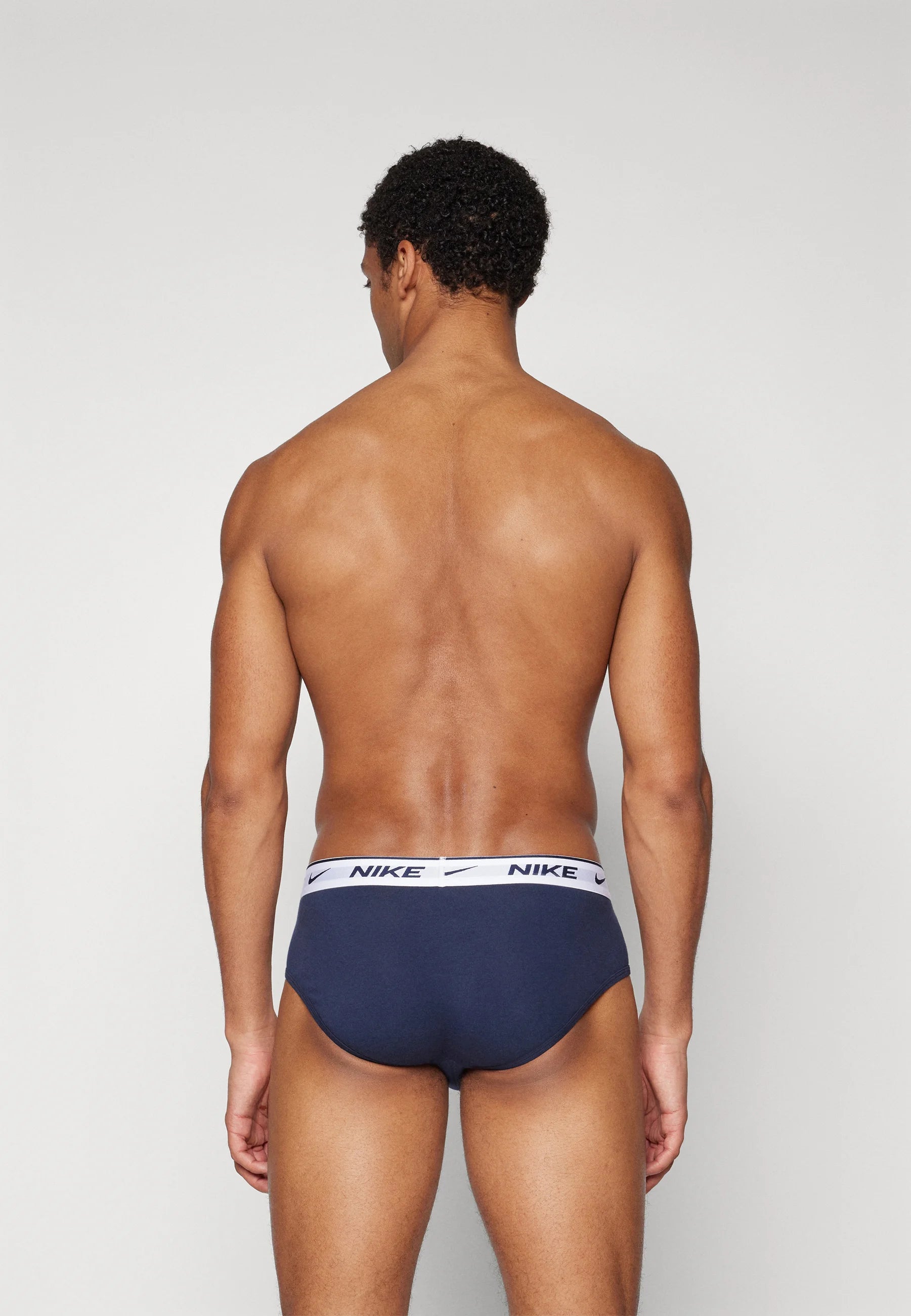 Spodní prádlo Nike Brief 3 Pack – černá, červená, oranžová