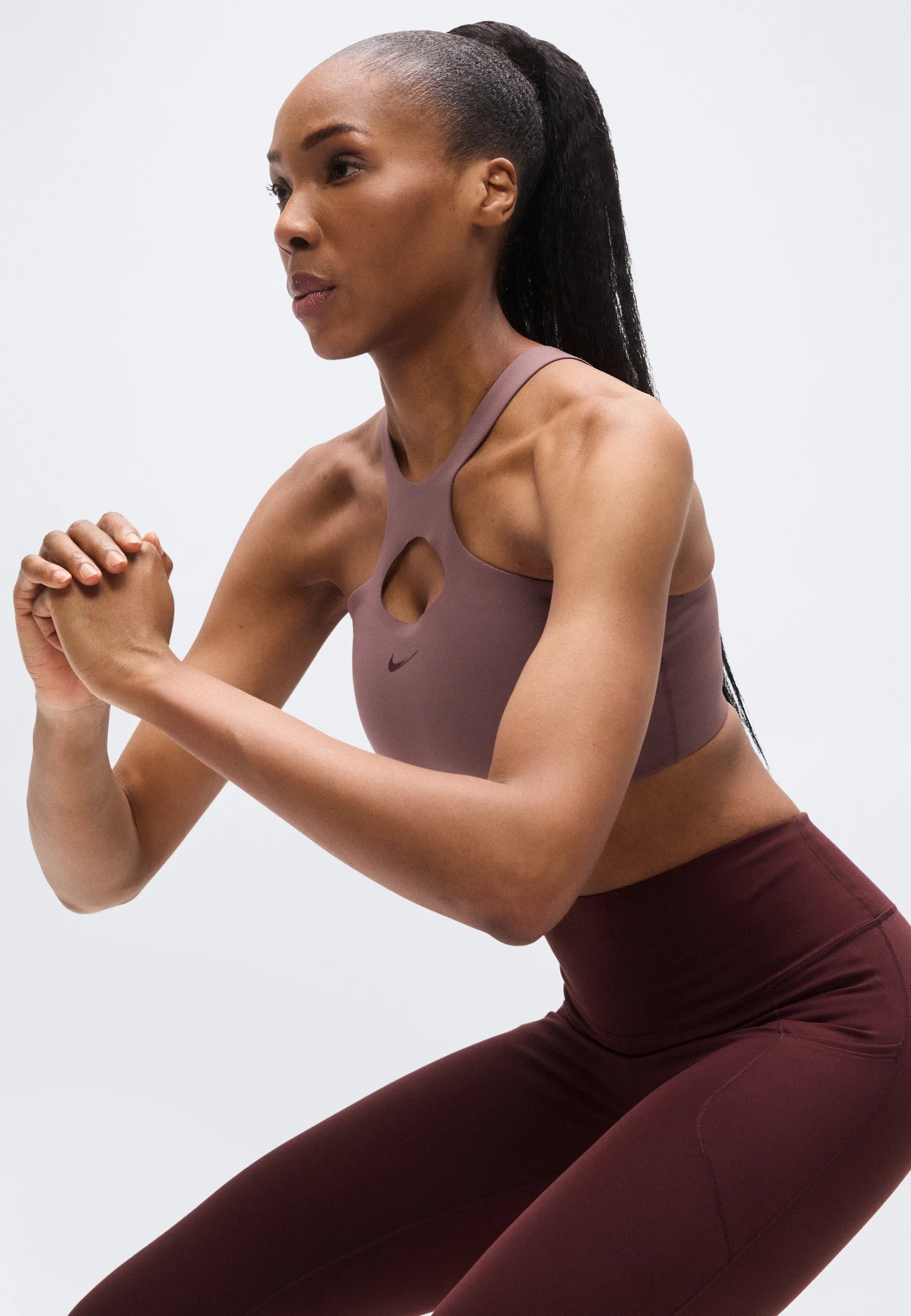 Nike Medium Support Sports Bra – Tattoo, Burgundy Crush