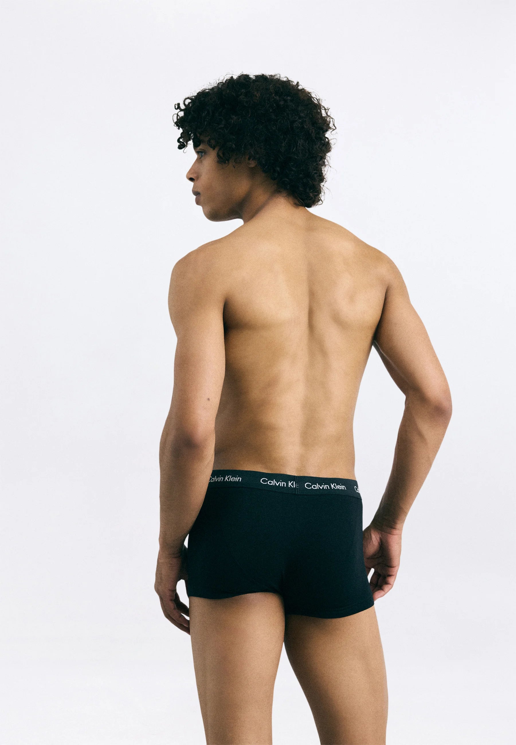 Calvin Klein Cotton Stretch Trunks – 3er-Pack – Schwarz, Weiß, Blue Shadow
