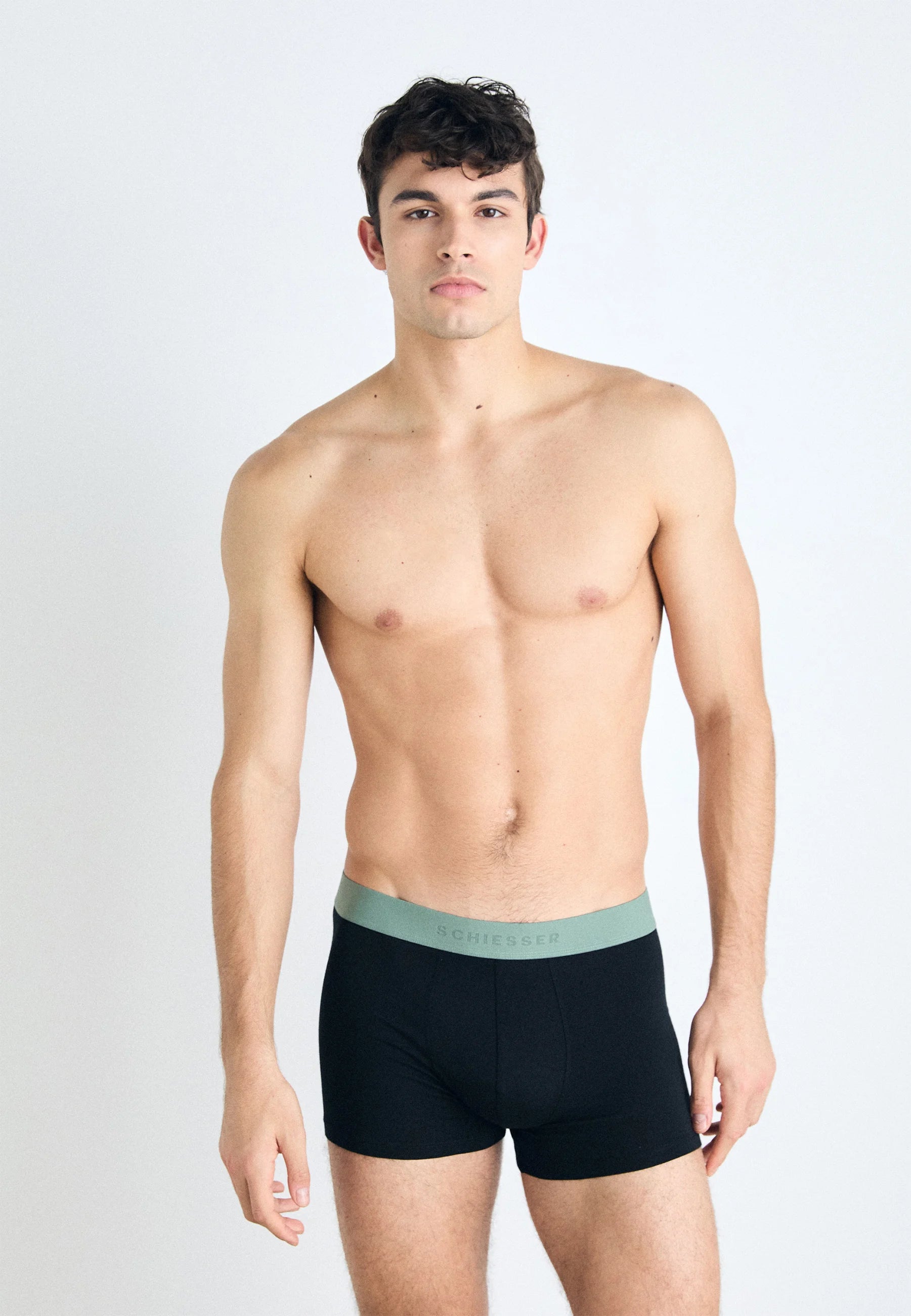 Schiesser Essential Cotton Trunks 3 Pack – tmavě zelená, modrá, černá