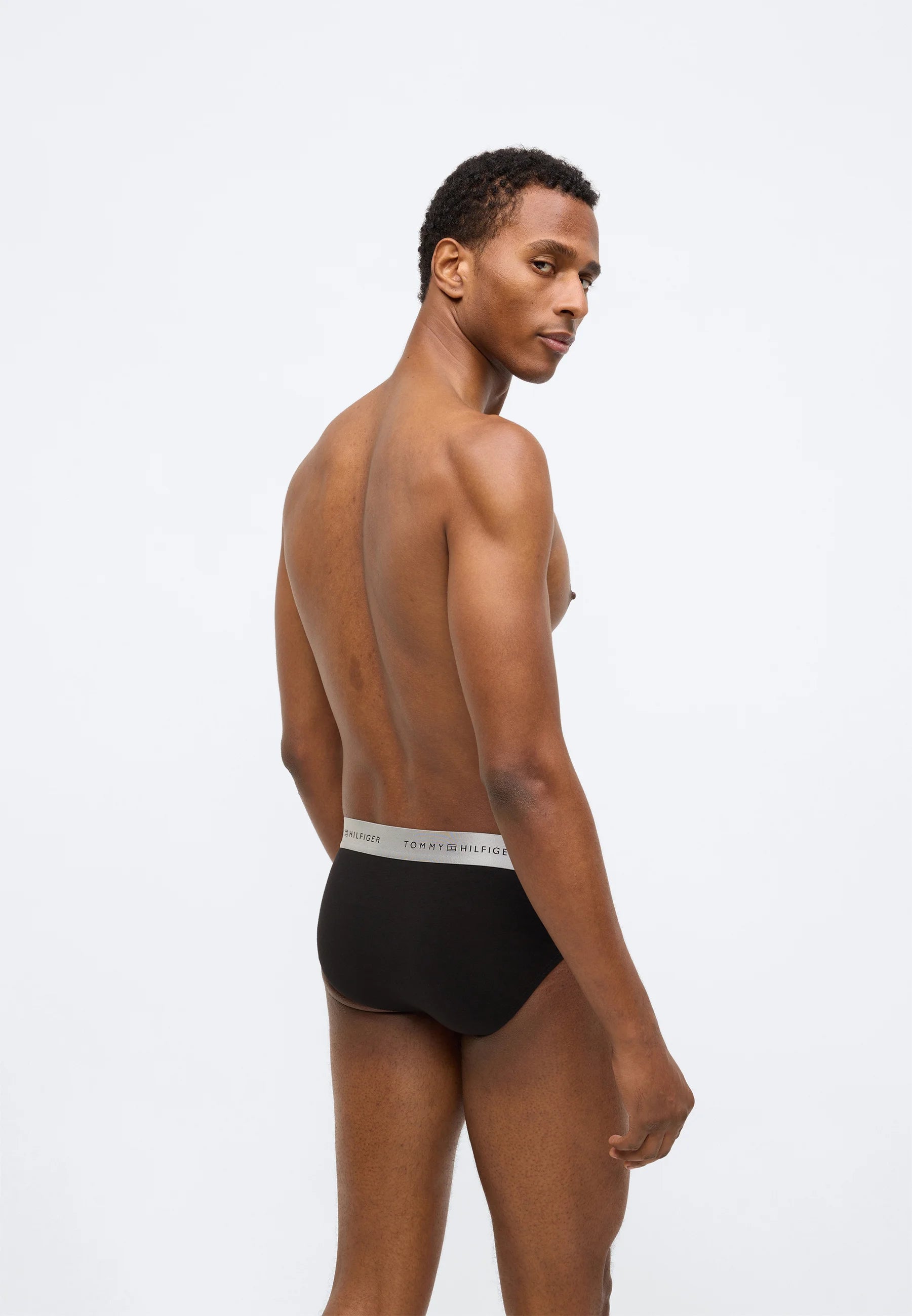 Tommy Hilfiger Signature Brief Metallic 3 Pack – Black, Desert Sky, Silver