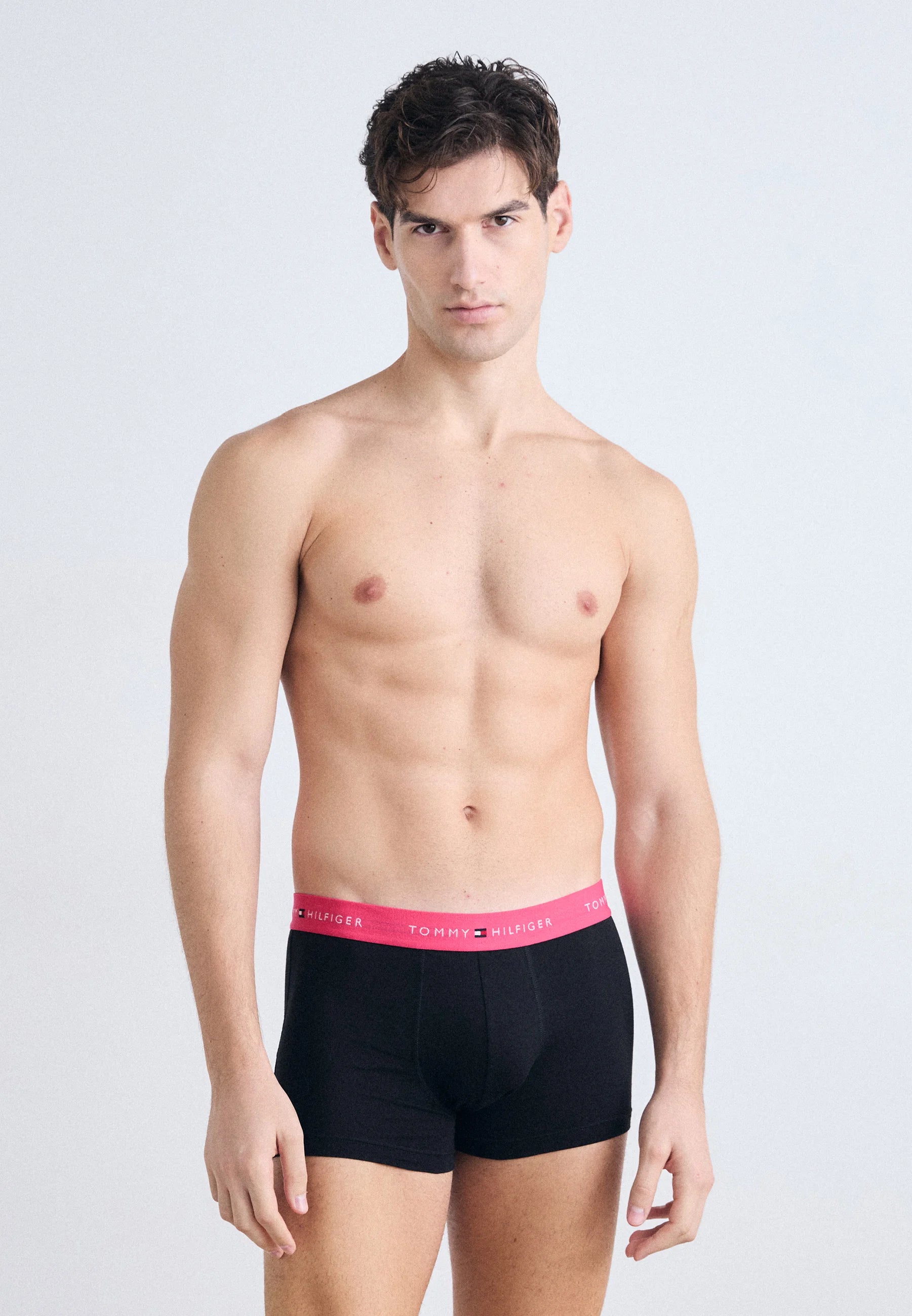 Tommy Hilfiger Trunk 7 Pack – Orange, Rose, Jaune, Bleu, Turquoise, Vert