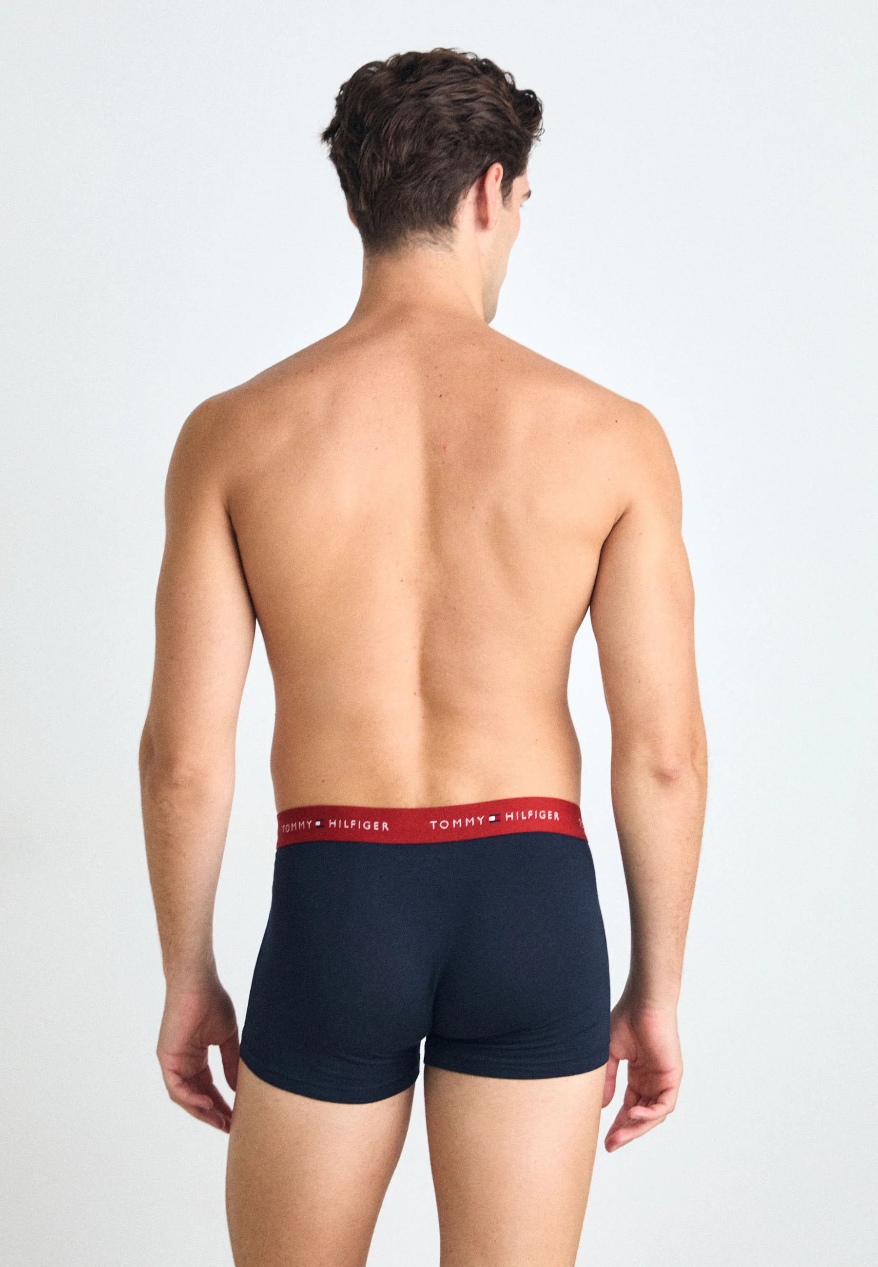 Tommy Hilfiger Trunk 7 Pack - Blanc, Indigo Vibrant, Magenta Foncé, Ciel Désert