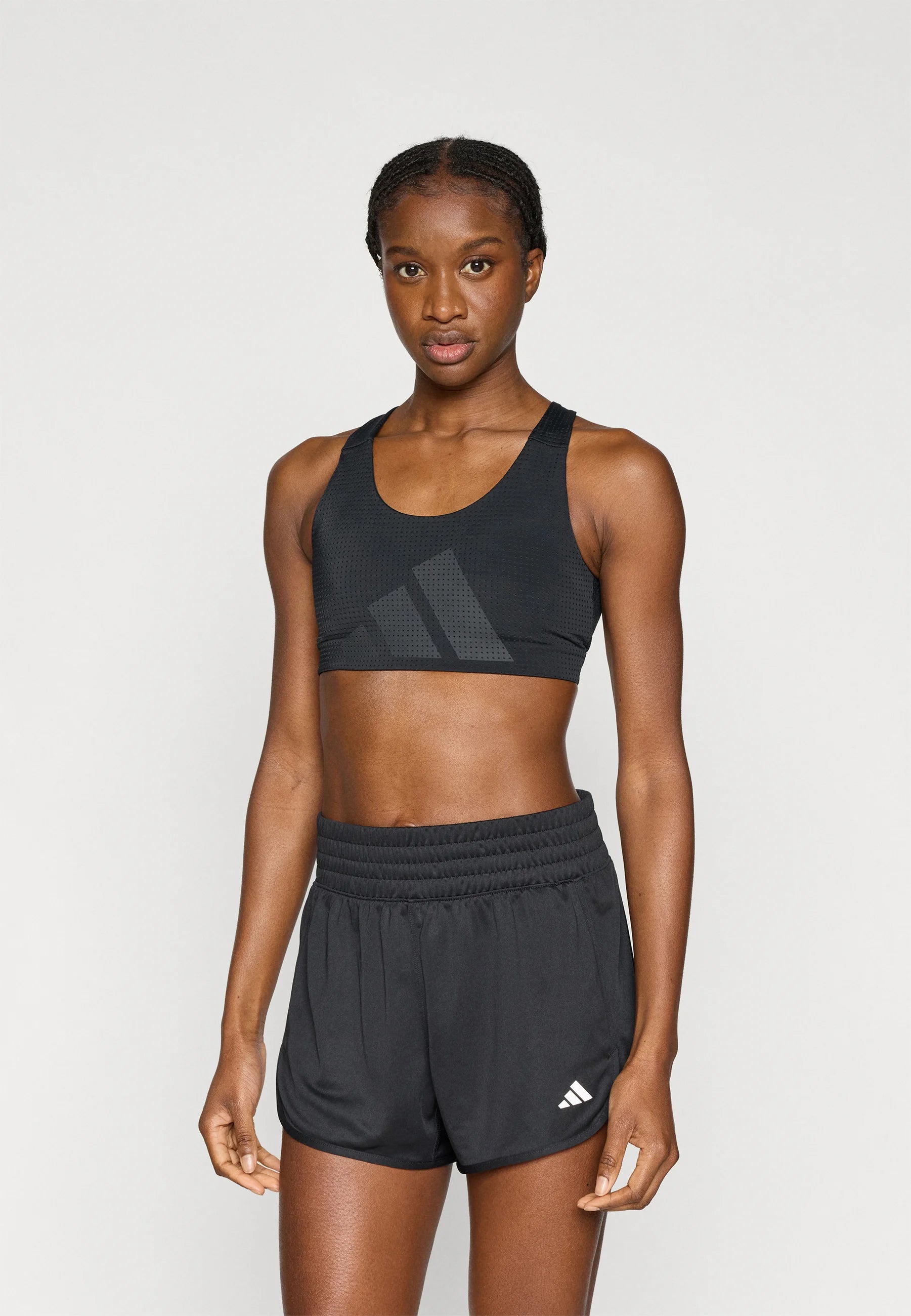 Podprsenka Adidas Performance PowerImpact HIIT Medium Support – černá