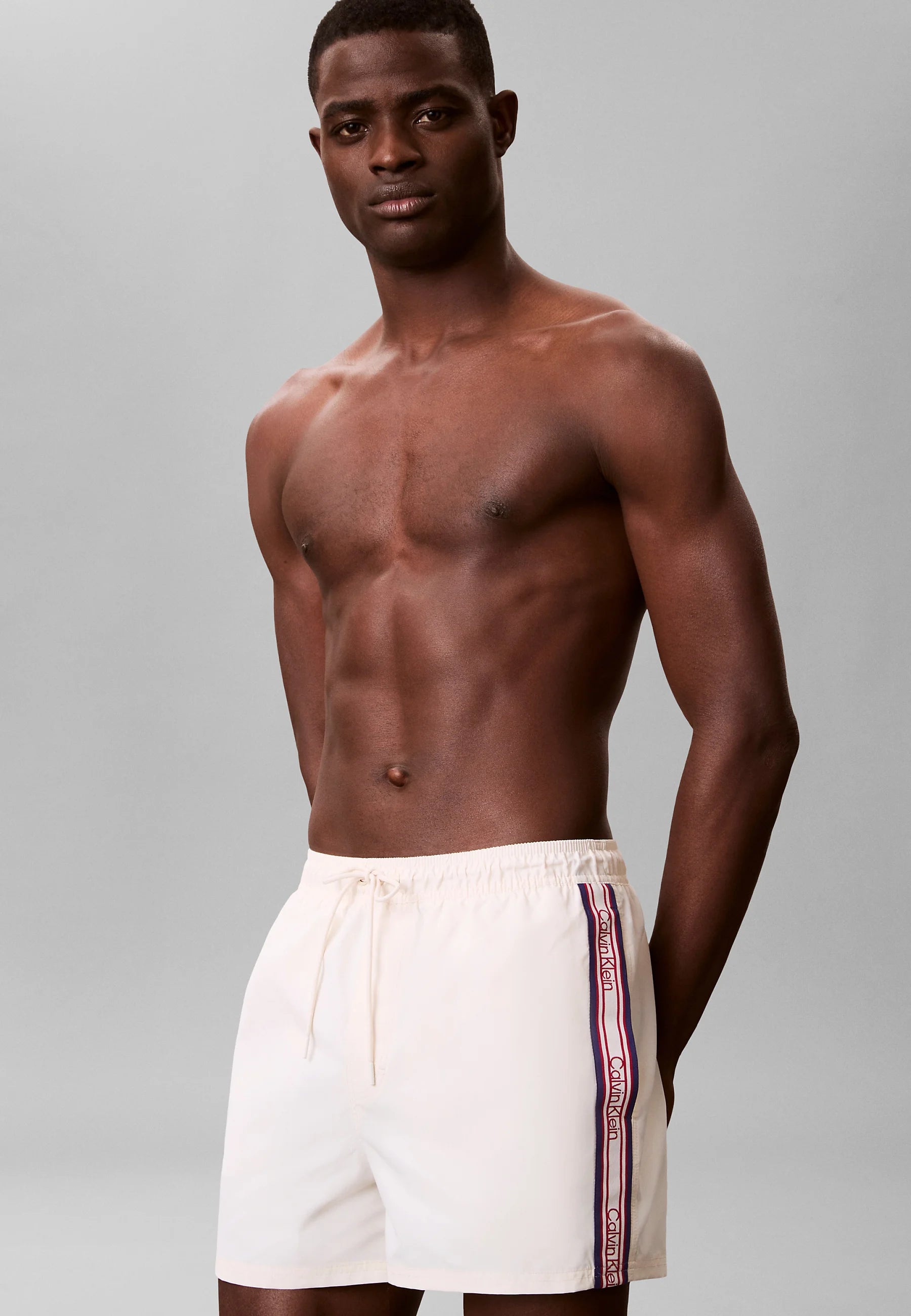 Calvin Klein Kordelzug Icon Badeshorts – Antikweiß