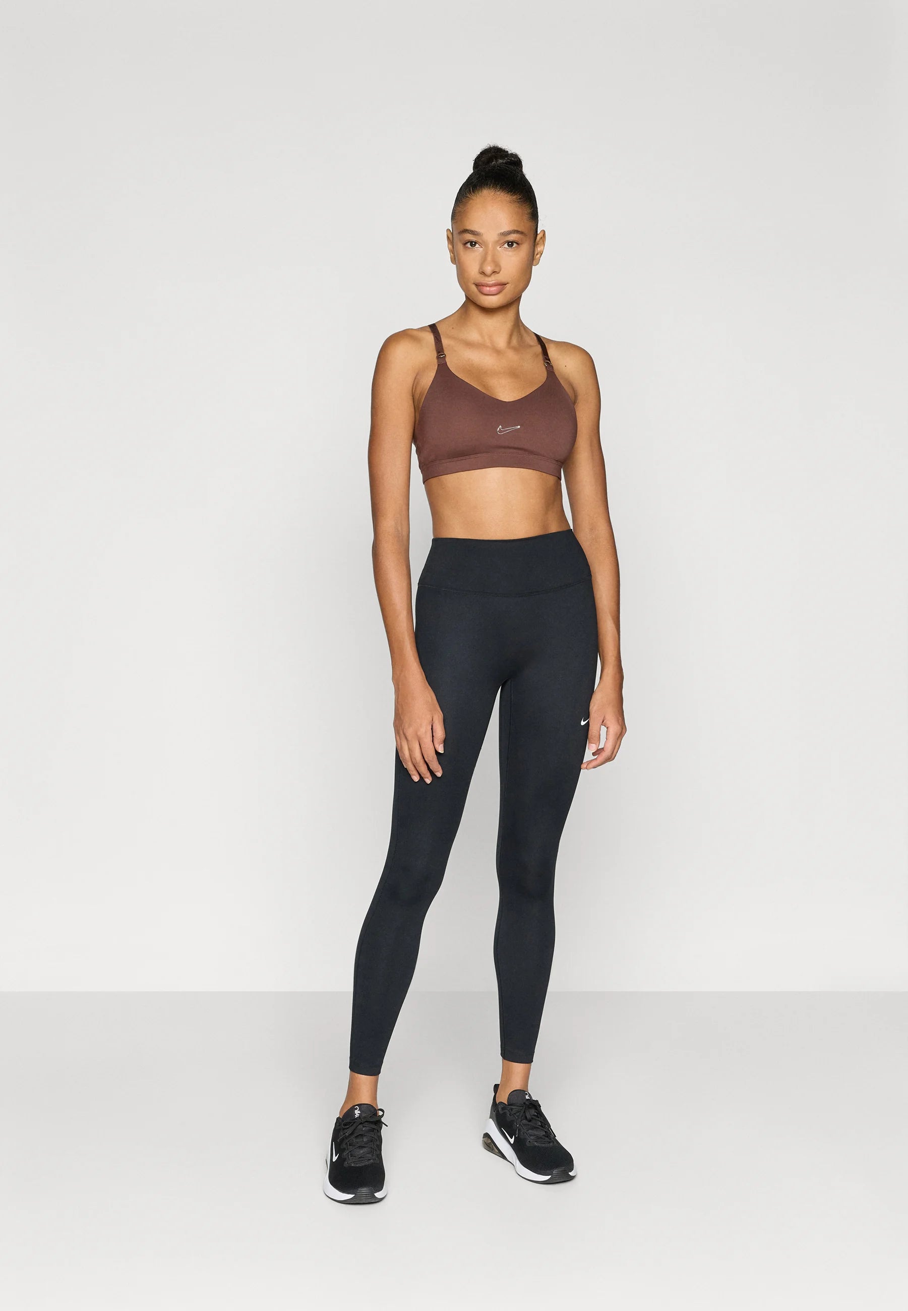 Soutien-gorge Nike Performance Indy GLS Light Support - Chocolat