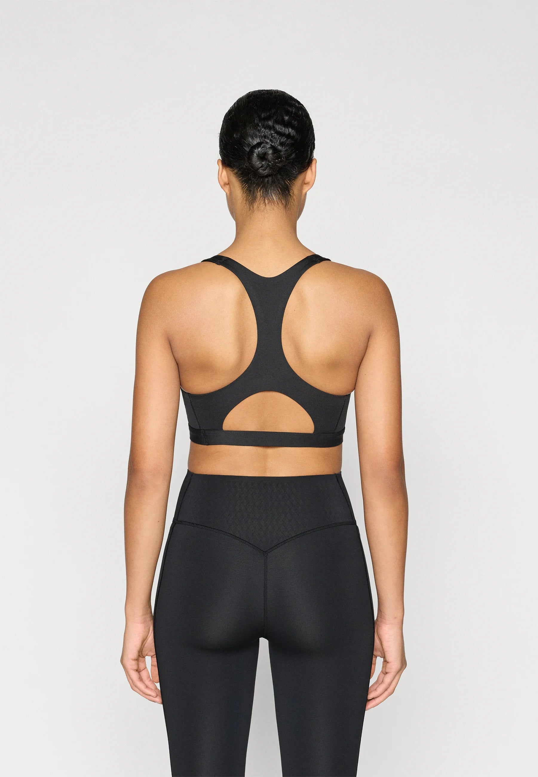 Soutien-gorge à maintien moyen Adidas Performance Optime Essentials - Noir