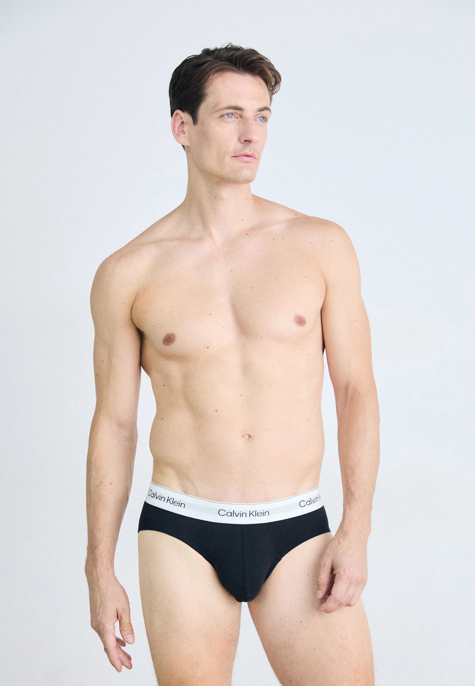 Calvin Klein Icon Bavlněné Stretch Hip kalhotky – 3 balení – Černá, Bijou, Stratified