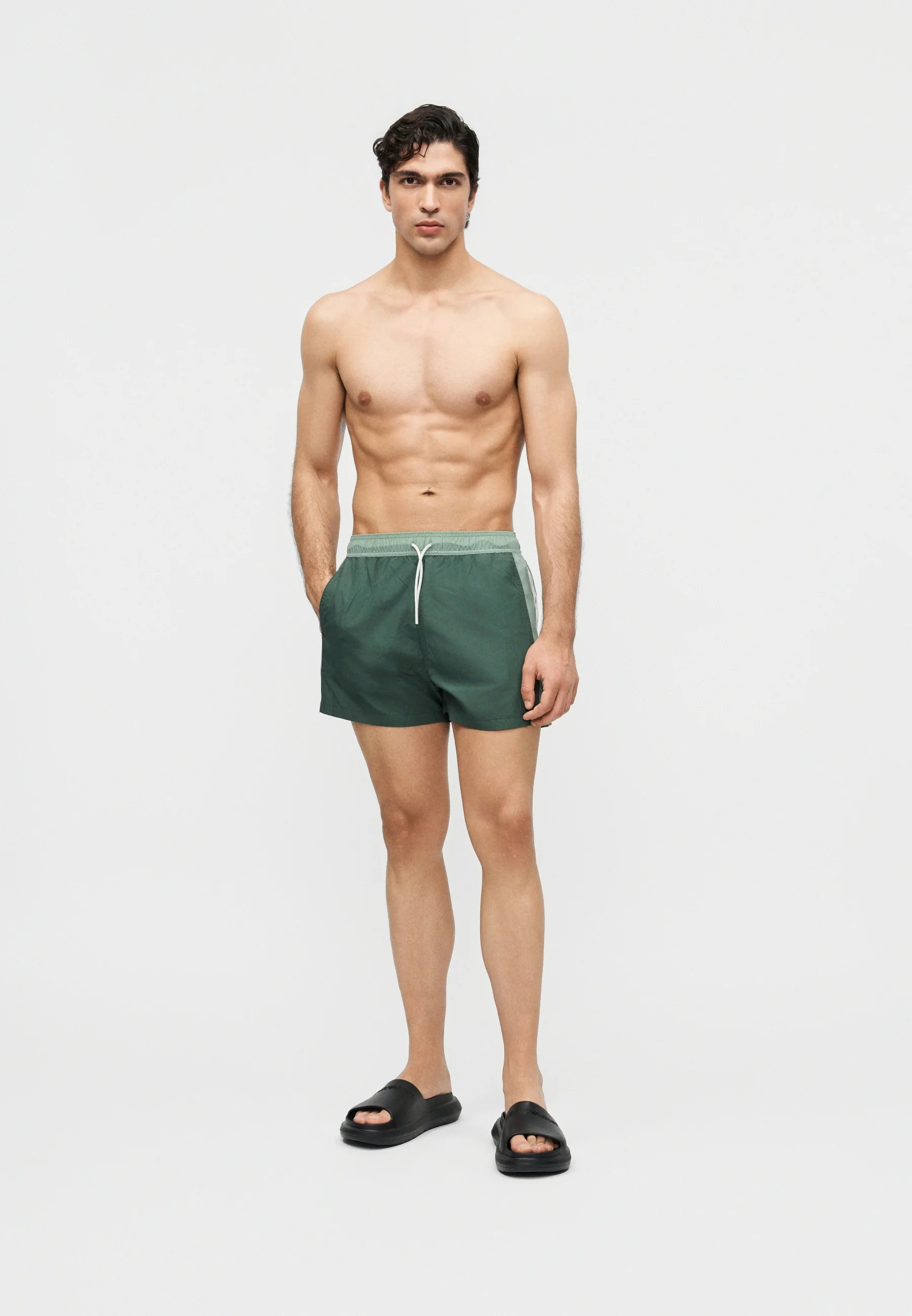 Spodenki kąpielowe Emporio Armani EA7 do sportów wodnych Colorblock – Cilantro, Green Bay