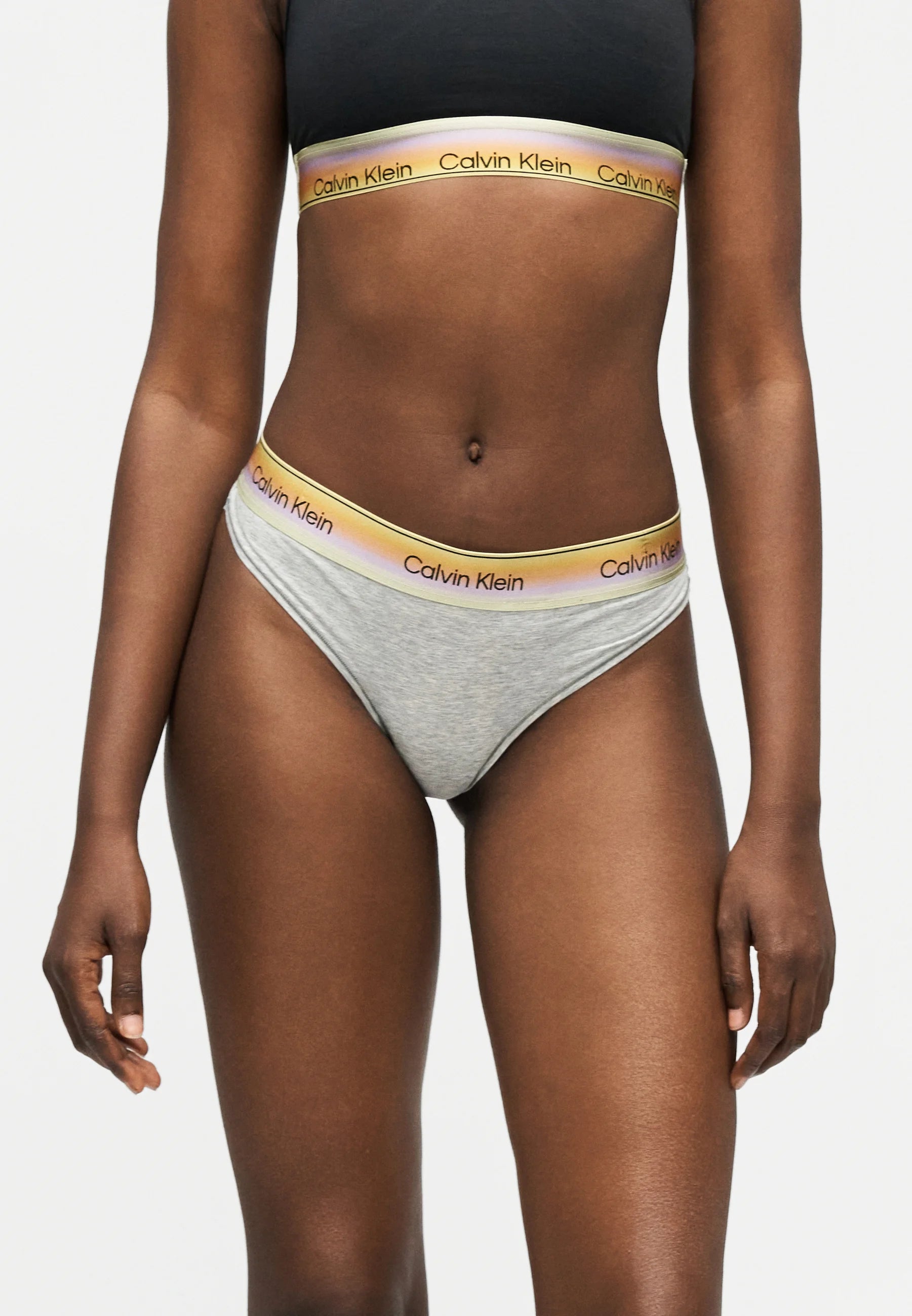 String Calvin Klein Pride – Gris chiné