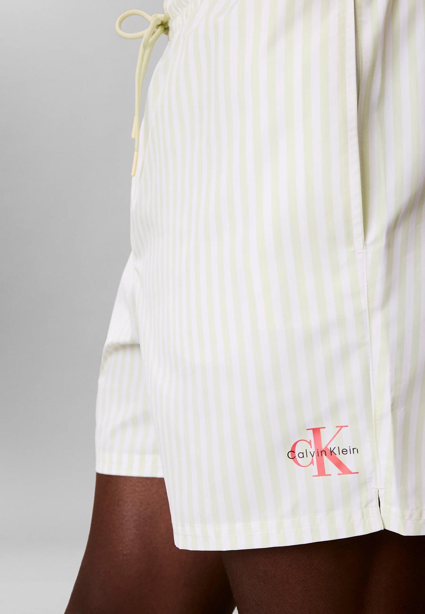 Short de bain graphique Calvin Klein – Penny Stripe, White Jade