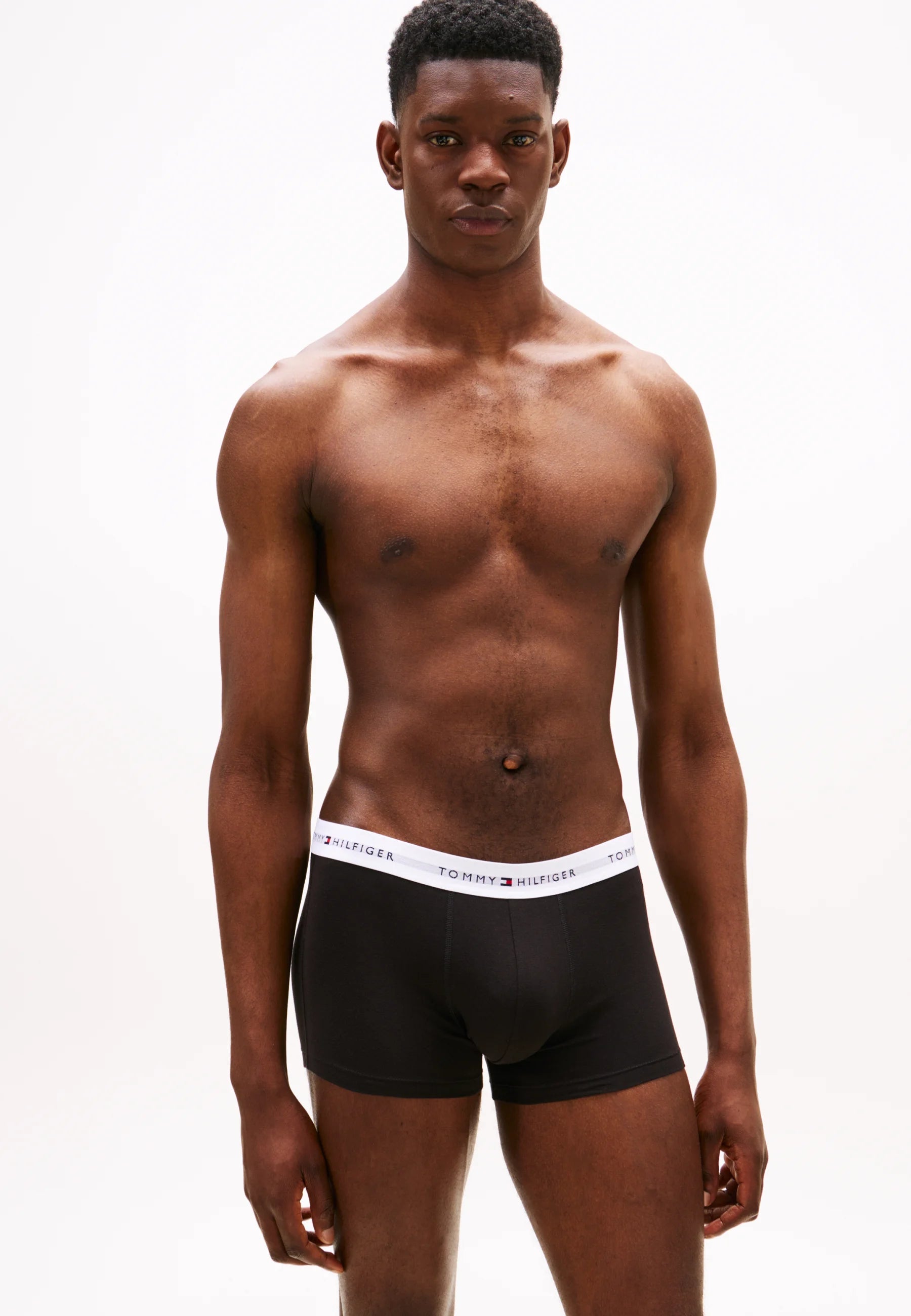 Tommy Hilfiger Signature Trunk 5 Pack – Foam Ocean, Dark Ash, Desert Sky, Black, White