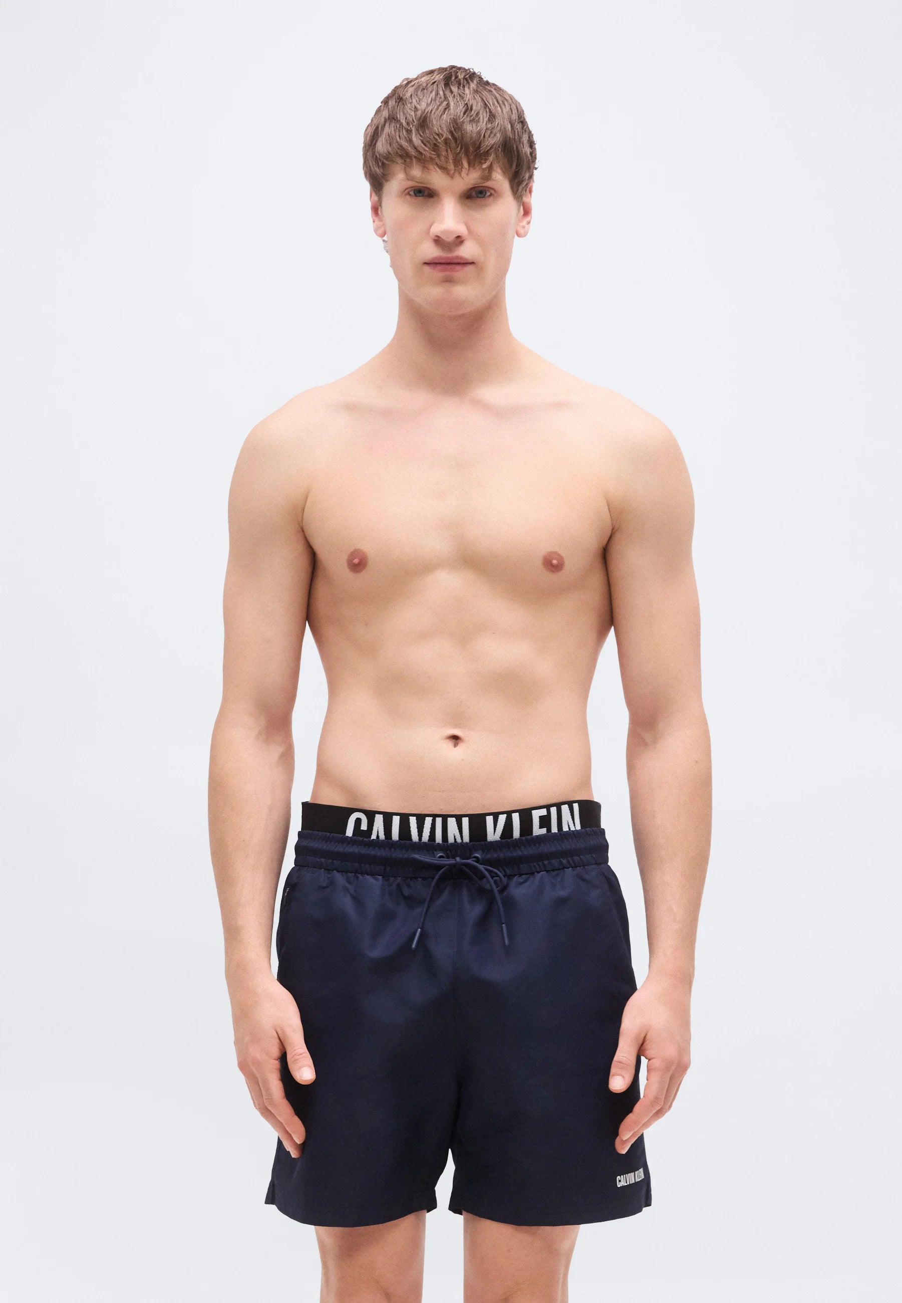 Short de bain moyen à cordon de serrage Calvin Klein - Bleu foncé