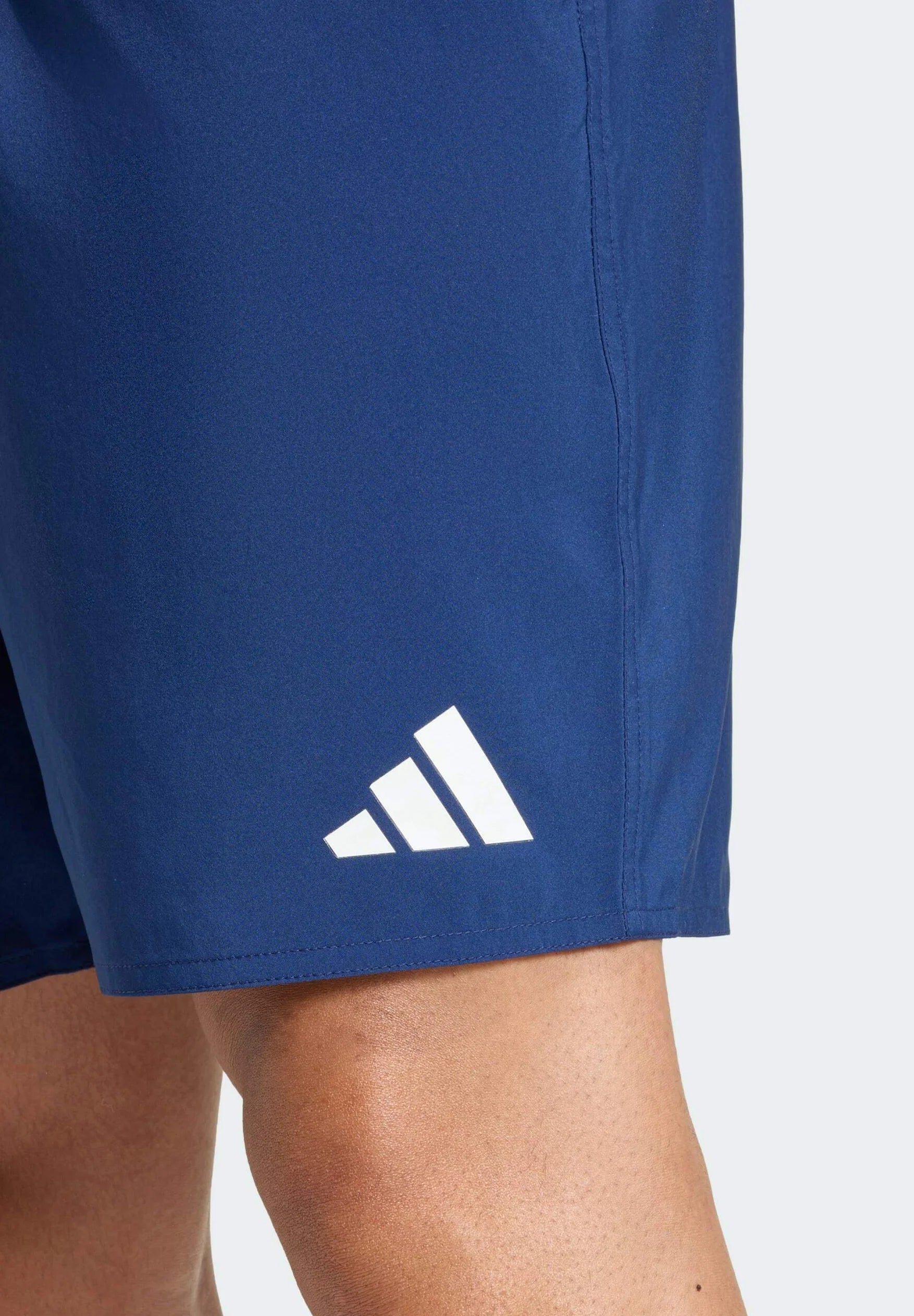 Short de bain Adidas Sportswear 8 pouces – Bleu foncé, Blanc
