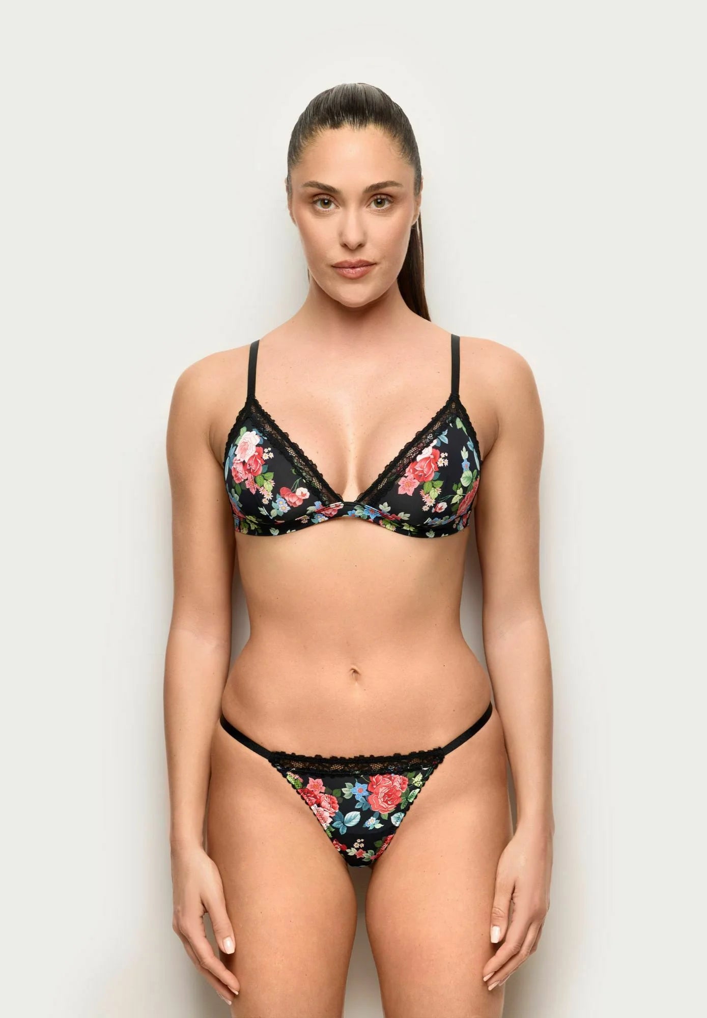 Yamamay String Tanga – Mehrfarbig