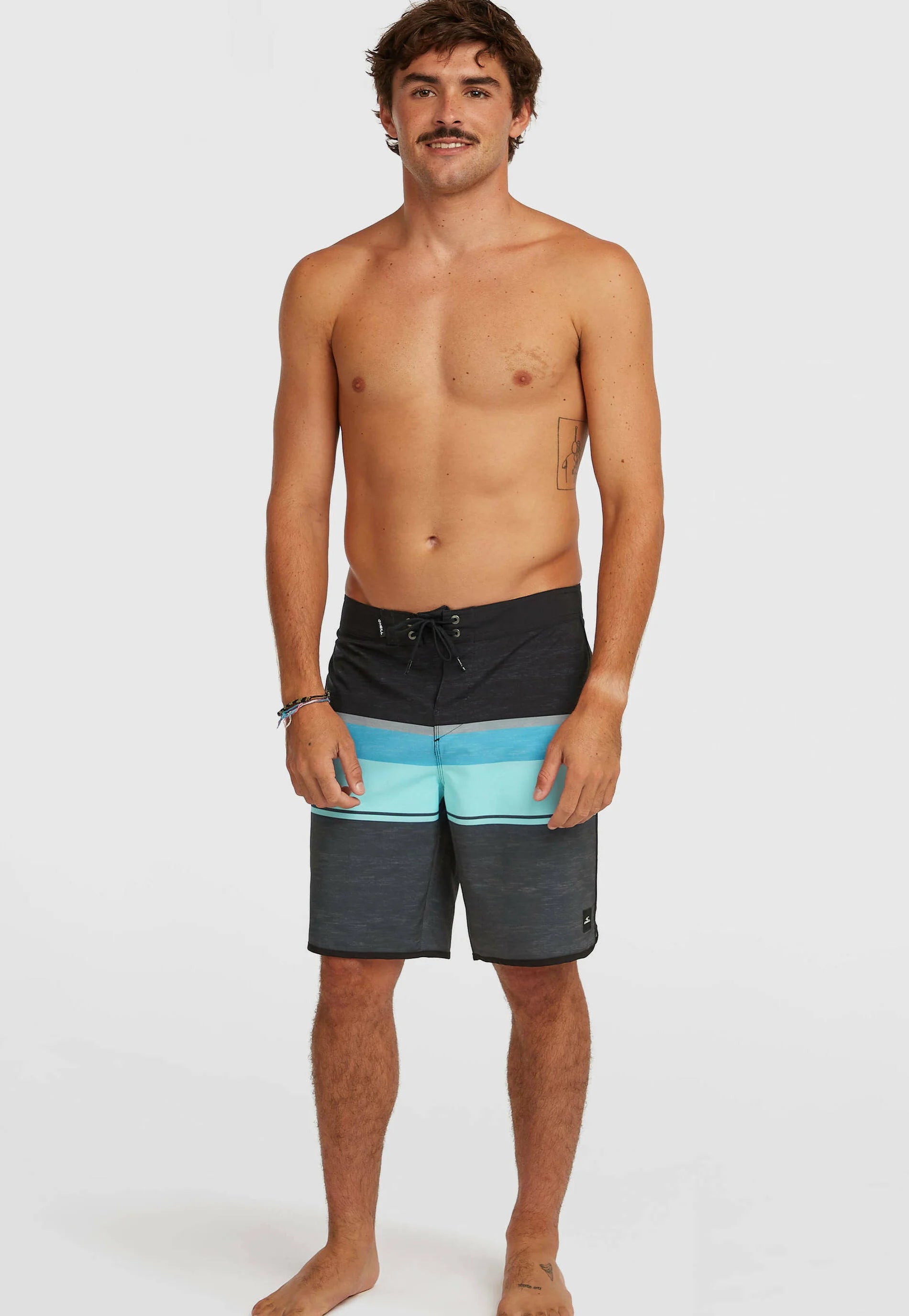 O’Neill Lennox Scallop 19 Swim Trunks – Phantom Lennox Scallop