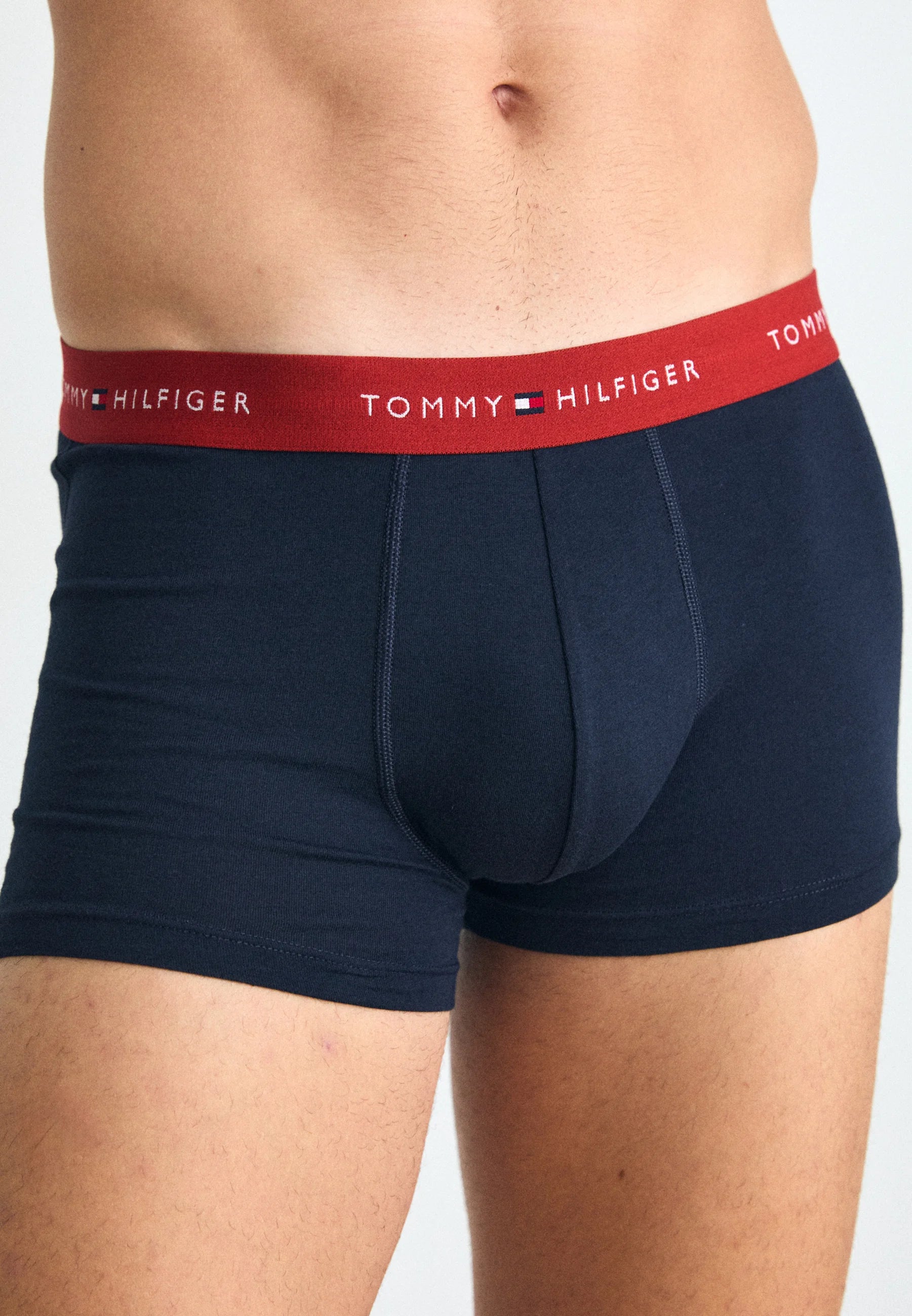 Tommy Hilfiger Trunk 7 Pack - Blanc, Indigo Vibrant, Magenta Foncé, Ciel Désert
