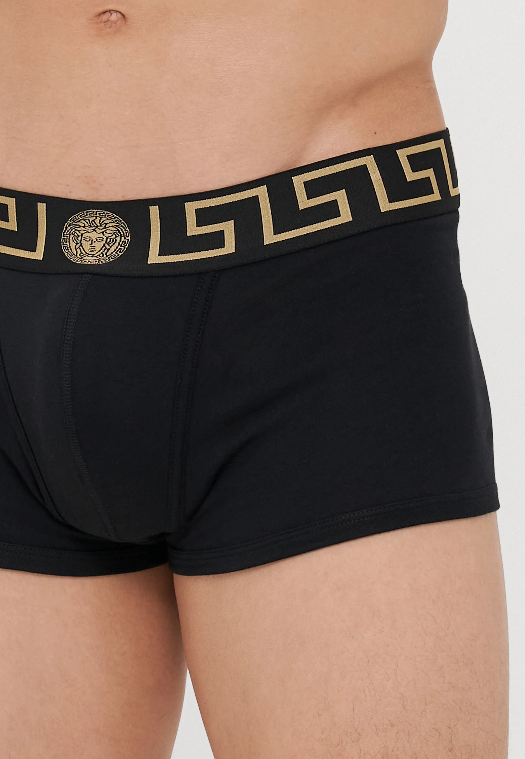 Nízké trenky Versace Cotton Stretch – černé, zlaté barvy
