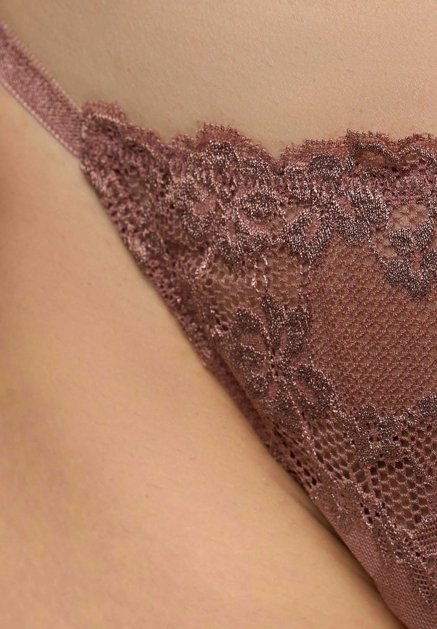 String Yamamay Primula – Floral Marron Clair