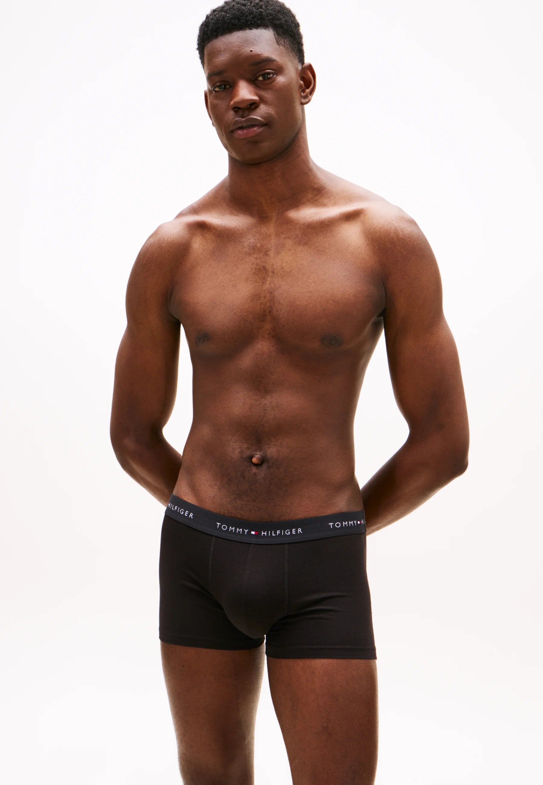 Tommy Hilfiger Signature Trunk 5 Pack – Foam Ocean, Dark Ash, Desert Sky, Black, White
