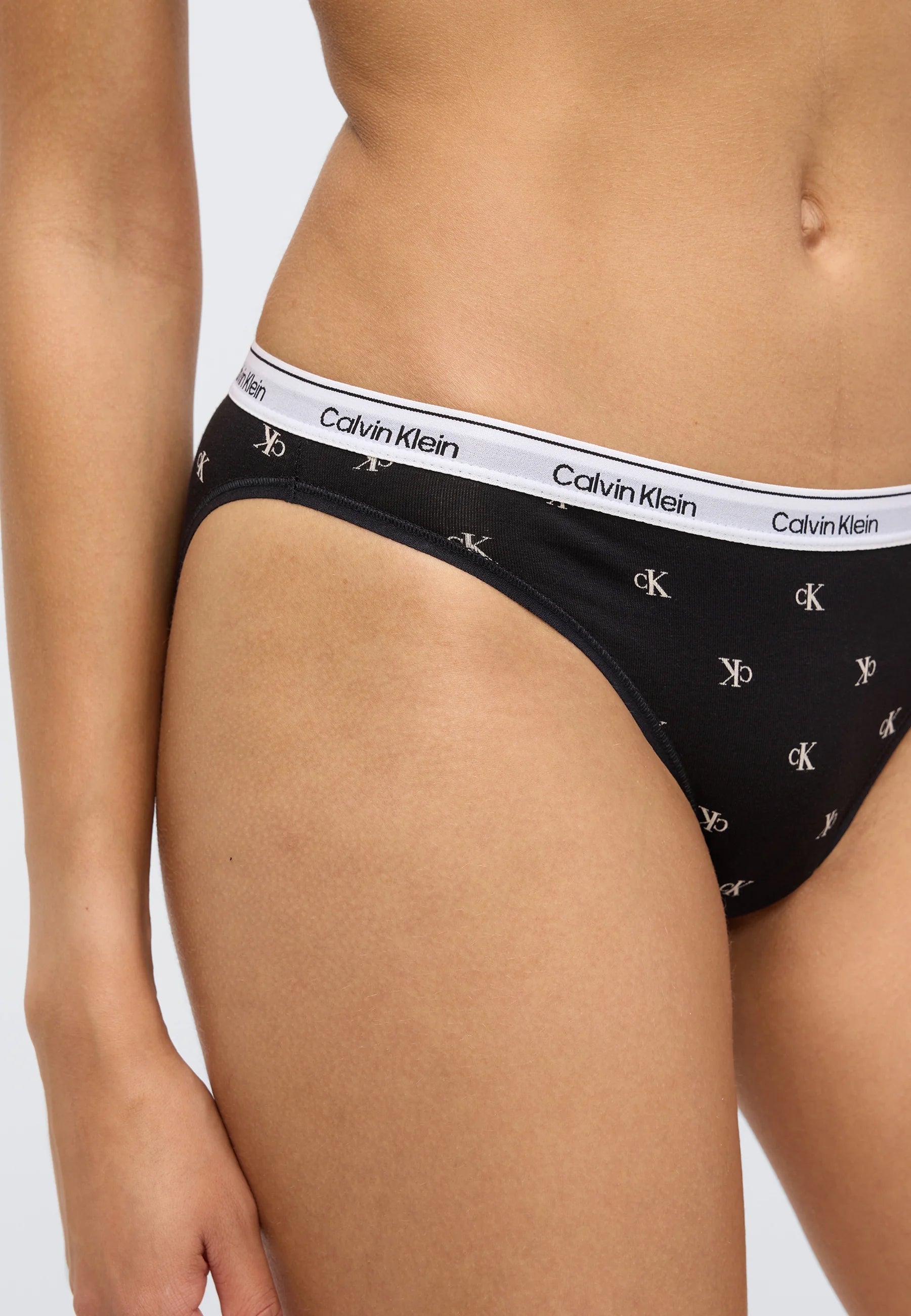 Calvin Klein Icon Logo Slips – 5er-Pack, Schwarz, Snow Heather
