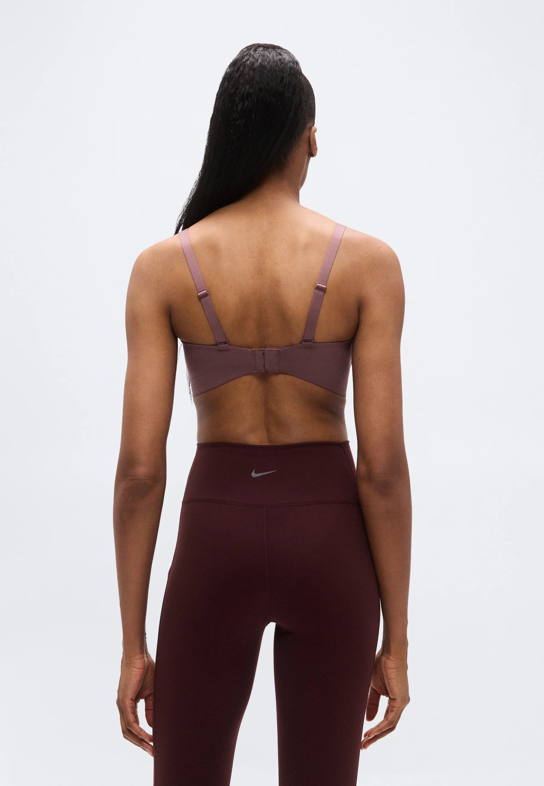 Soutien-gorge Nike Performance Alate Minimalist Light Support – Tatouage