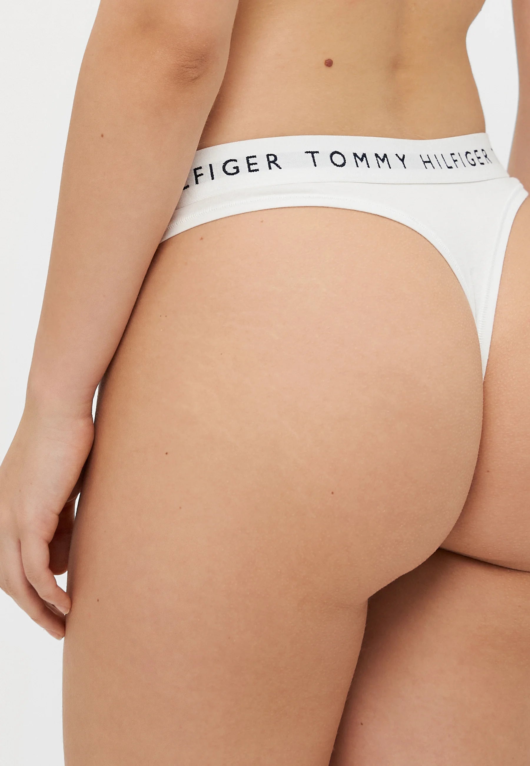 Klasyczne stringi Tommy Hilfiger Heritage – białe