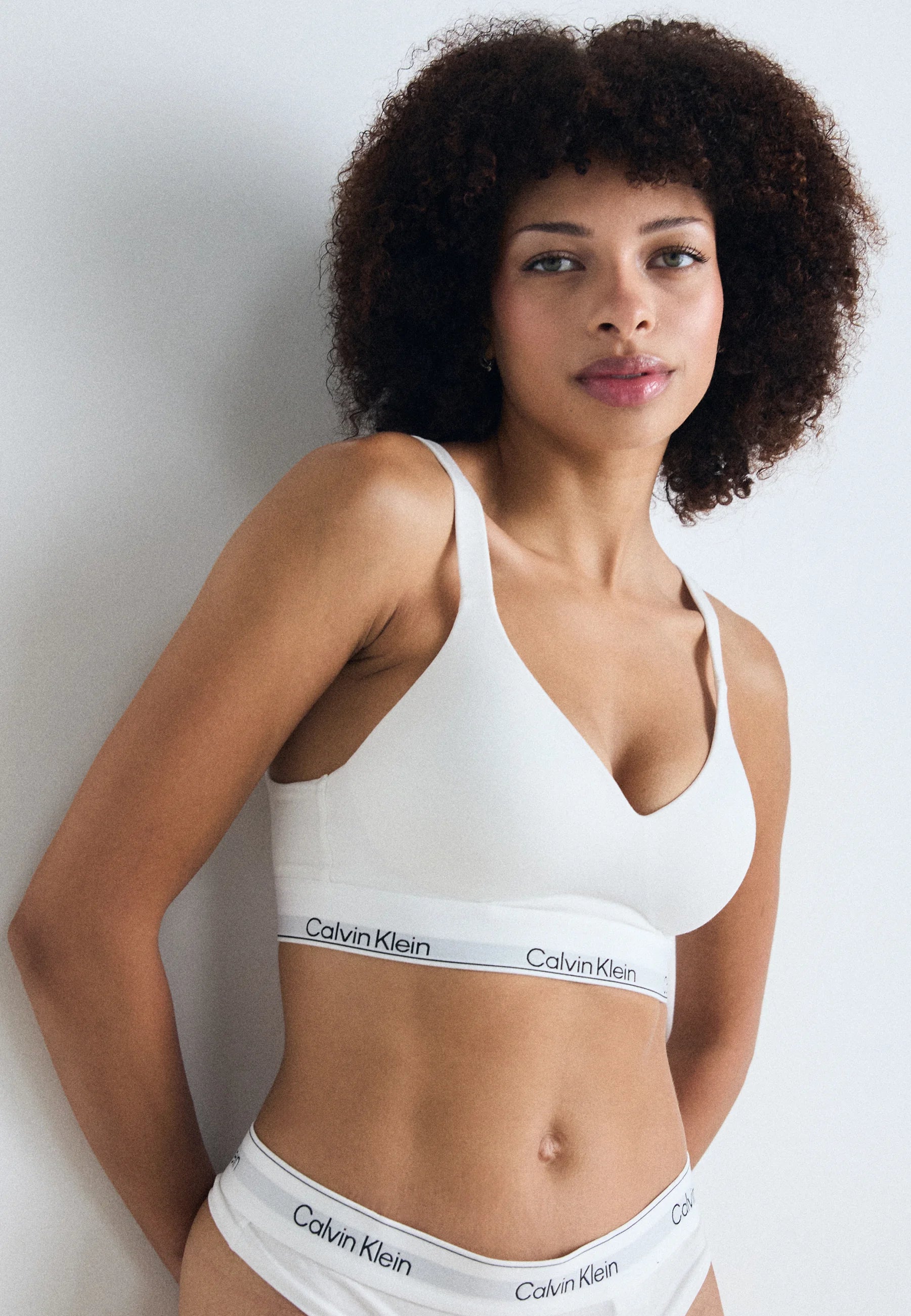 Calvin Klein Icon Lift Bralette T-Shirt Bra – bílá