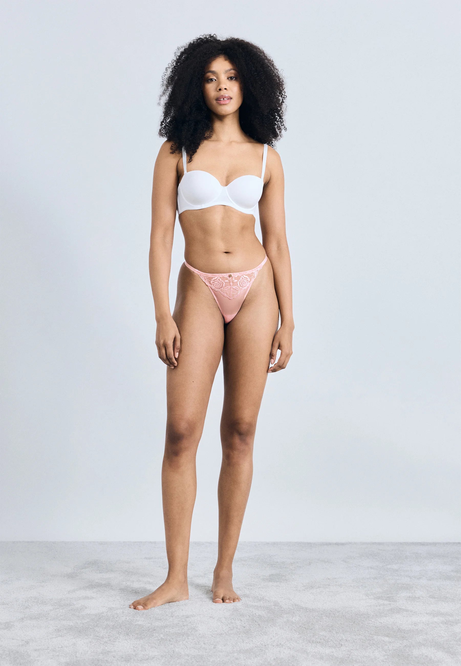 Guess Amelie String en dentelle – Rose
