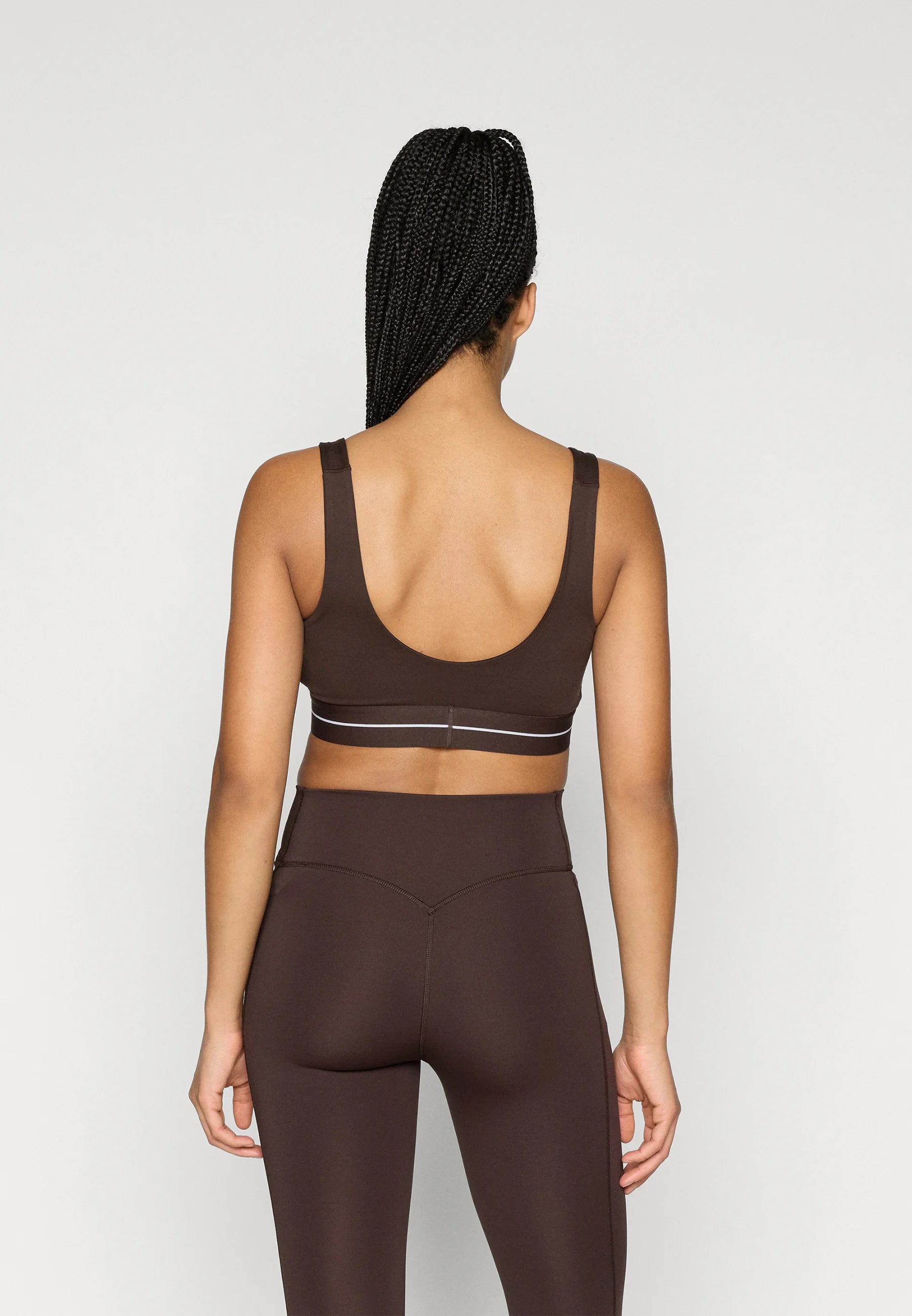 Adidas Performance Hyperglam BH mit mittlerem Halt – Aurora Coffee