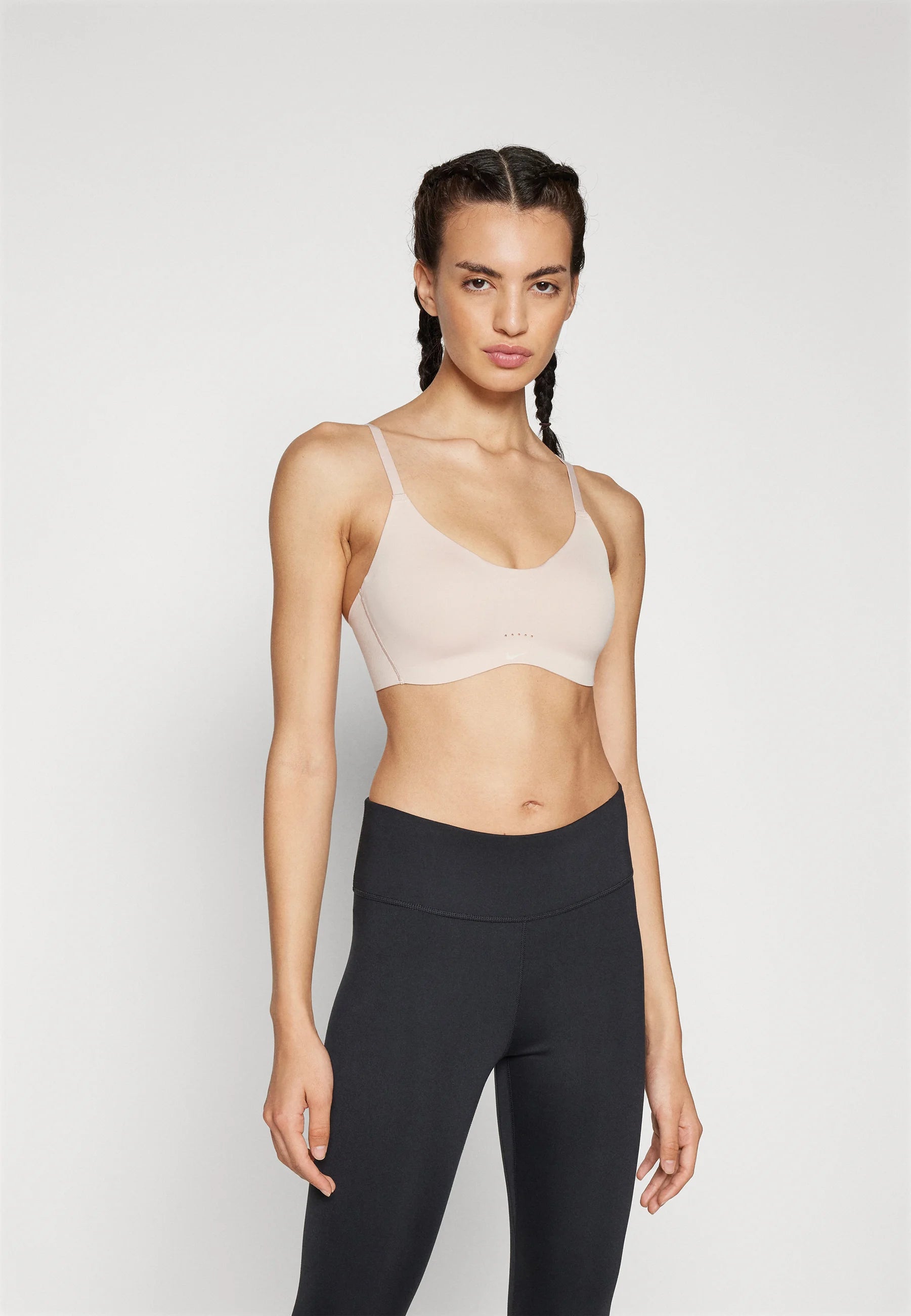 Podprsenka Nike Performance Ala Minimalist Light Support – Particle Béžová, bílá