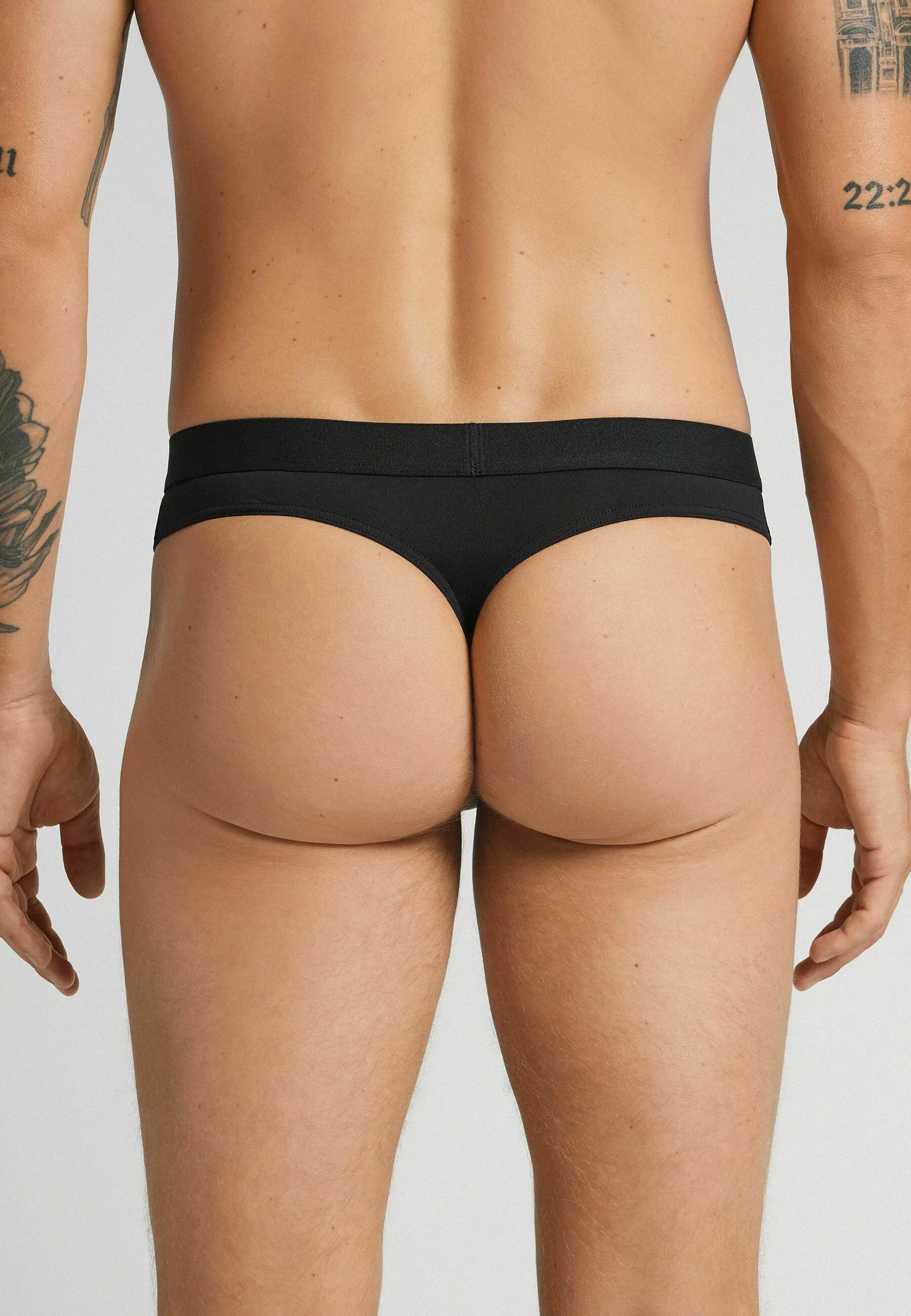 IUMAN Intimissimi Uomo G-String Logo Thong – Black