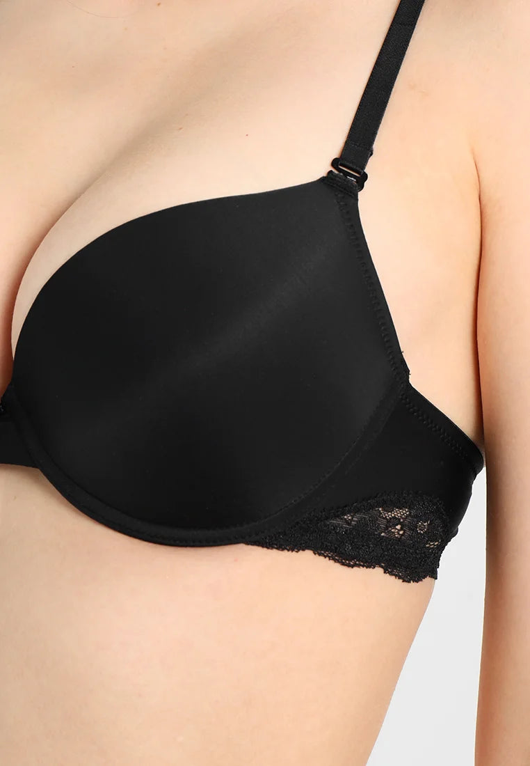 Triumph Lovely T-Shirt Bra – černá