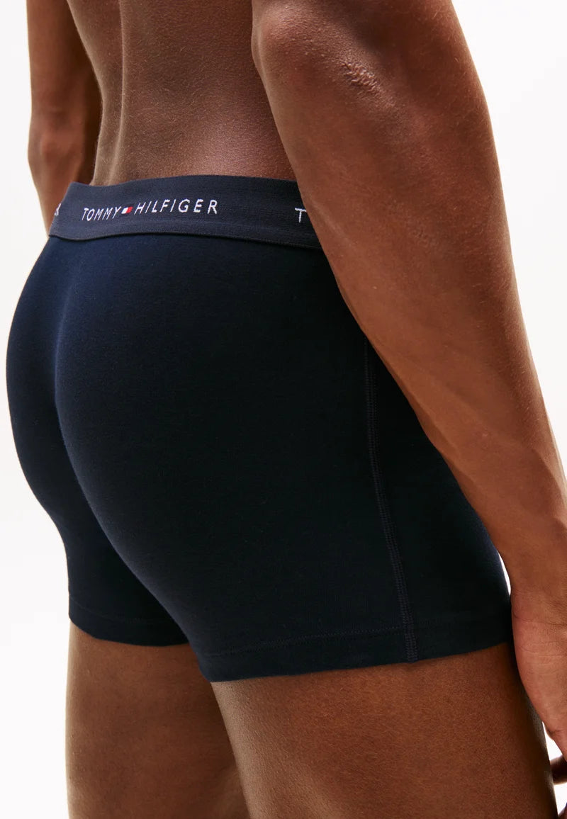 Tommy Hilfiger Signature Trunk 3 Pack – Primary Red, White, Desert Sky