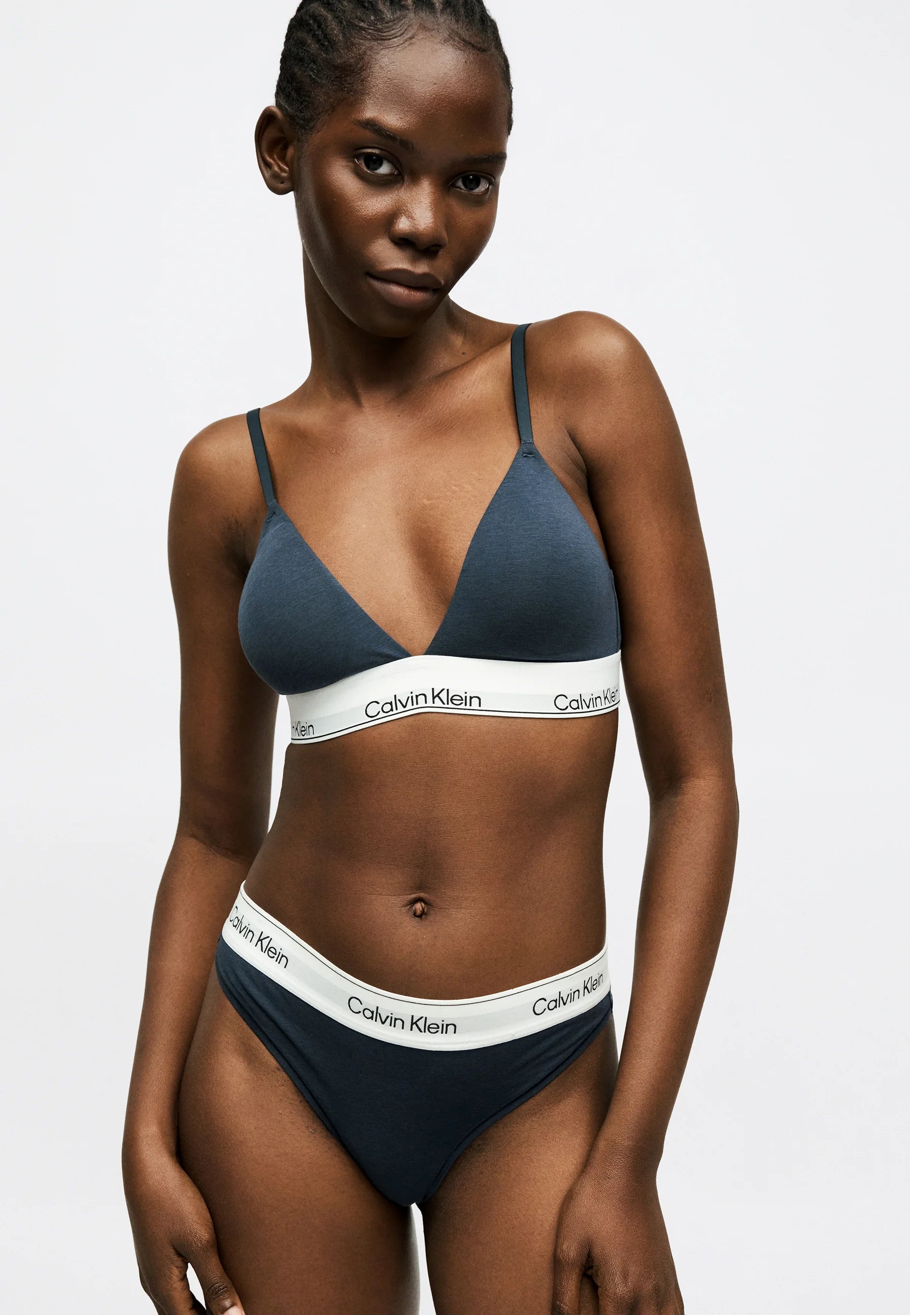 Stringi Calvin Klein Icon – niebieskie